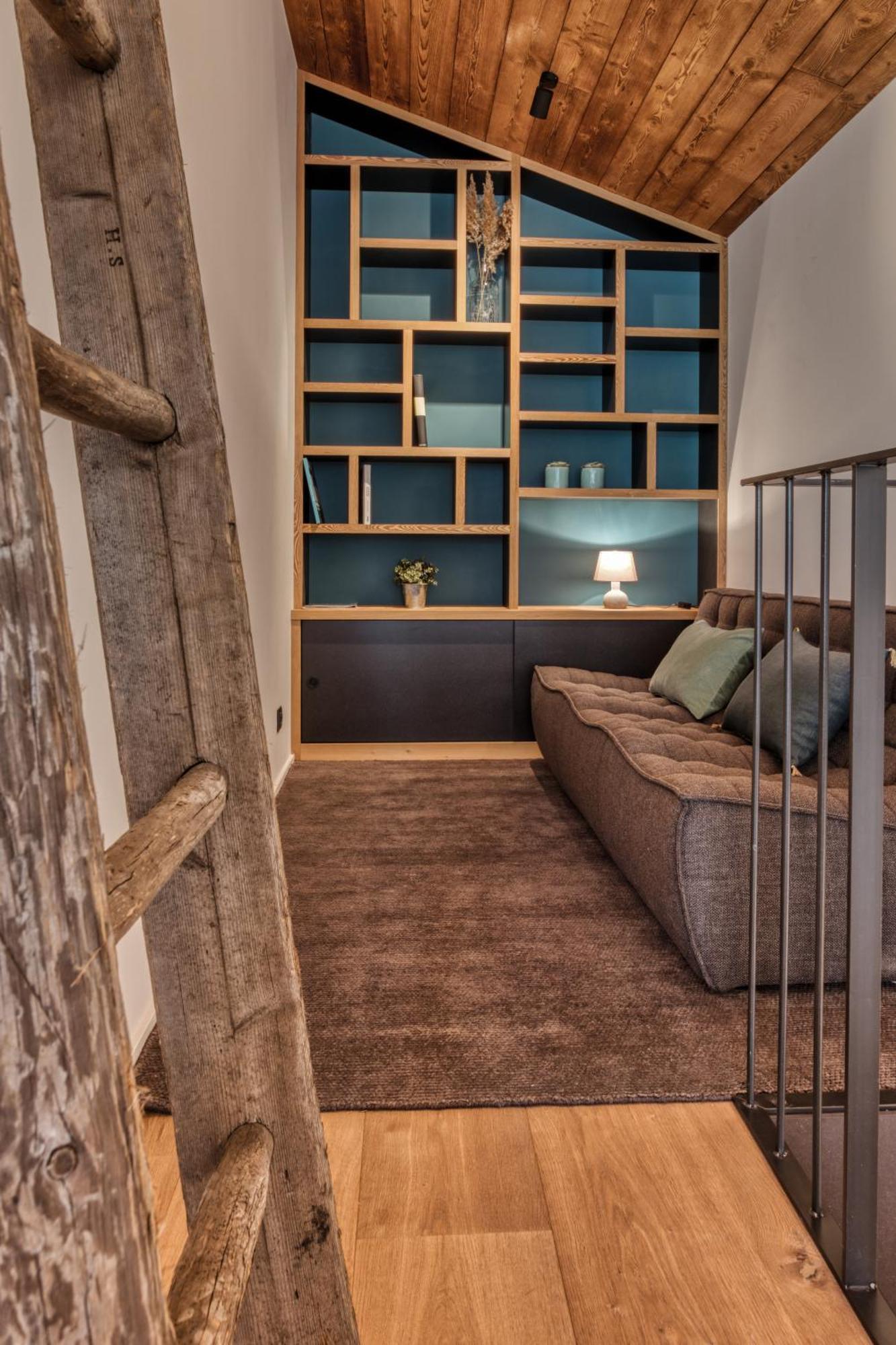 Choucas - Modern Luxury - Heart Of *