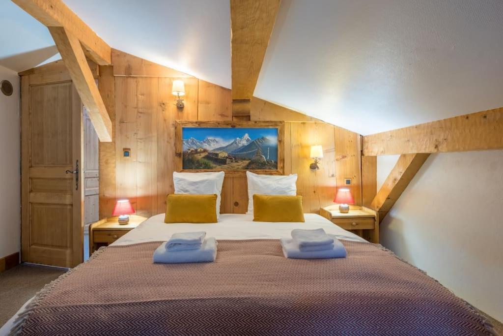 Altura- 5 Bedrooms - Jacuzzi And Sauna - By Cozee