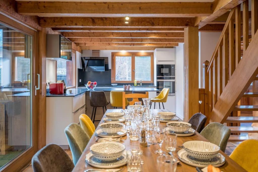 Chalet Altura- 5 Bedrooms - Jacuzzi And Sauna - By Cozee Chamonix