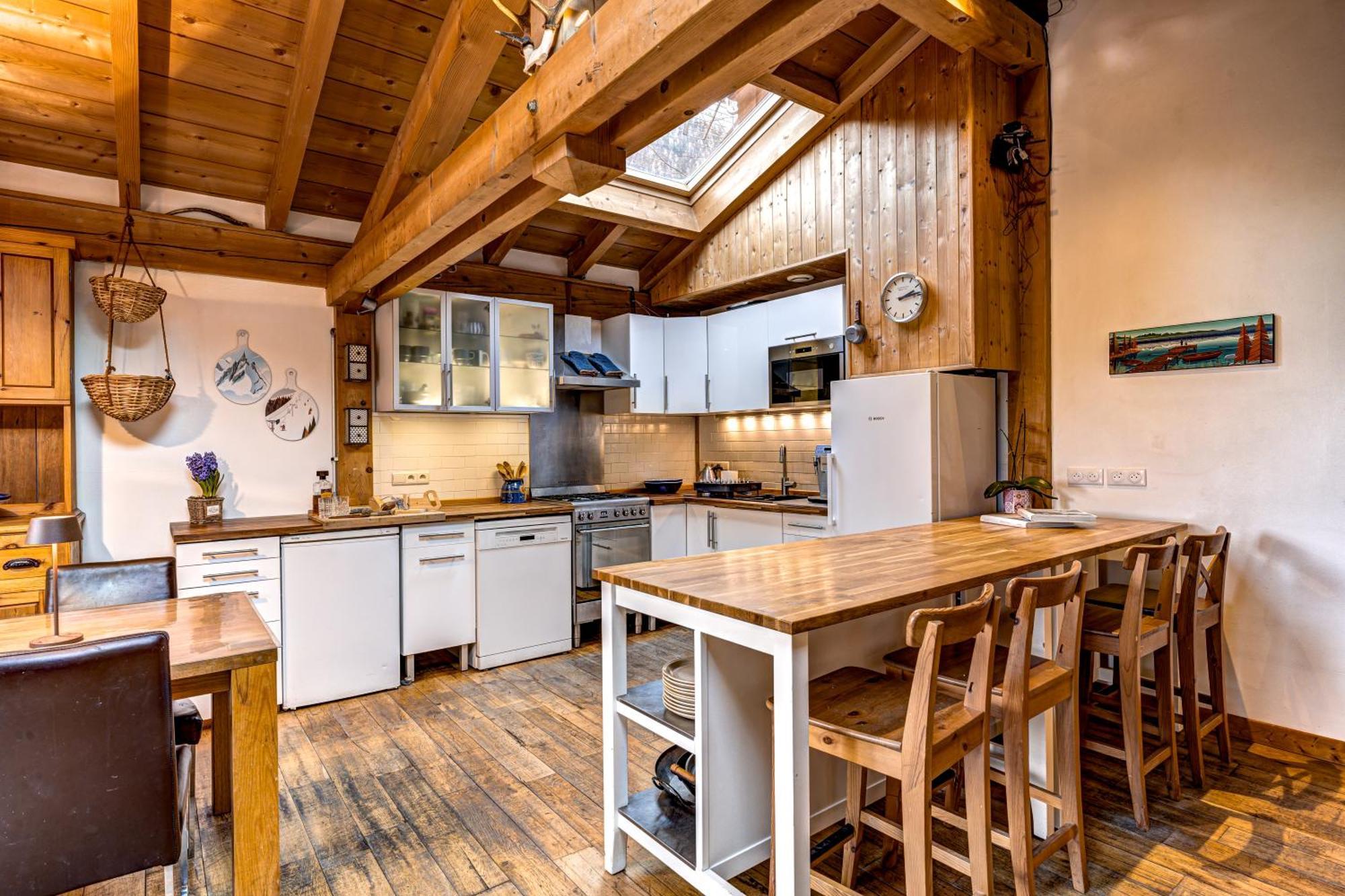 Chalet Tiki - Hot Tub & Sauna