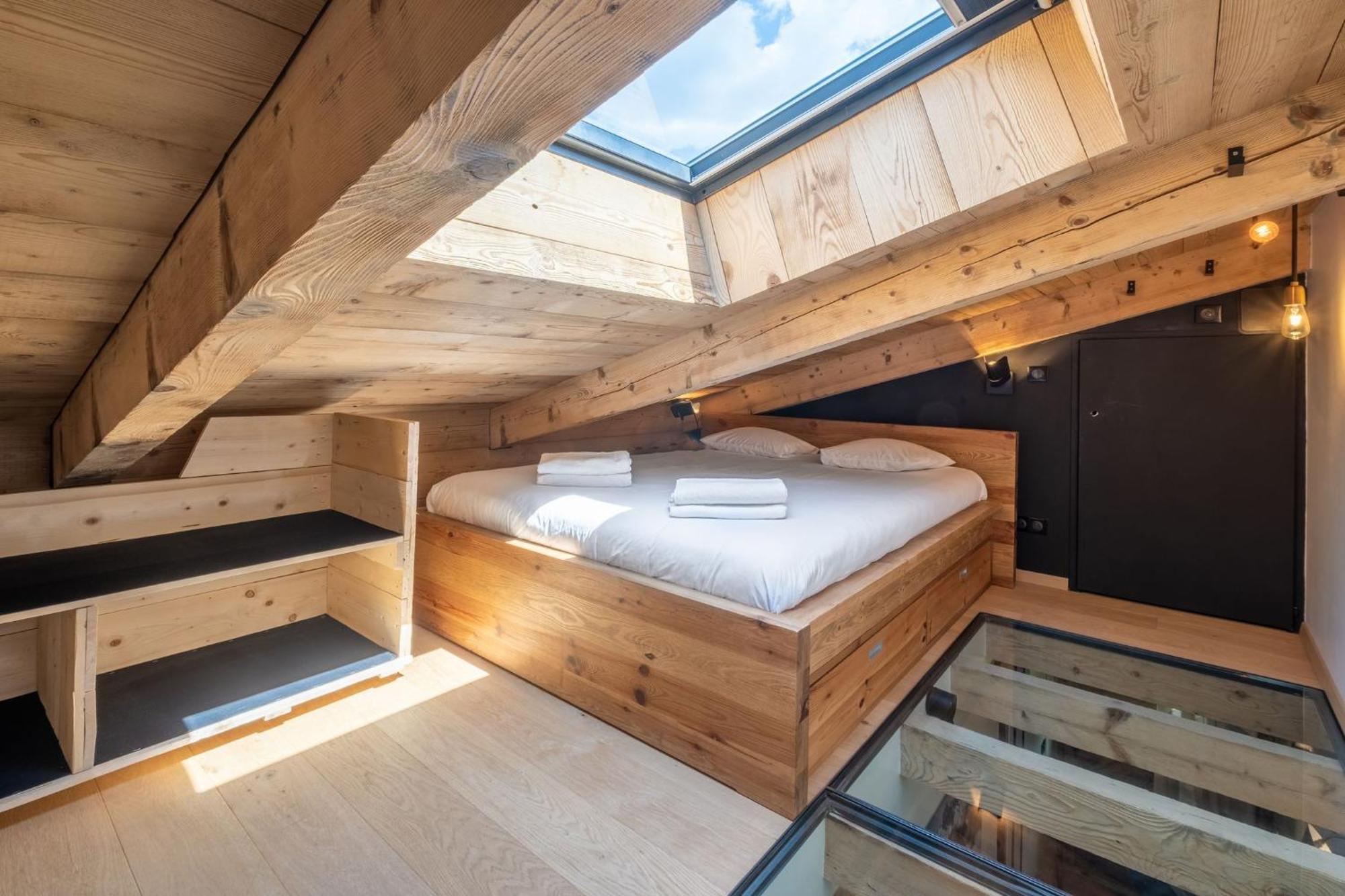 Modern For 5 People, Mountain, Town Center Touring Apartment Chamonix