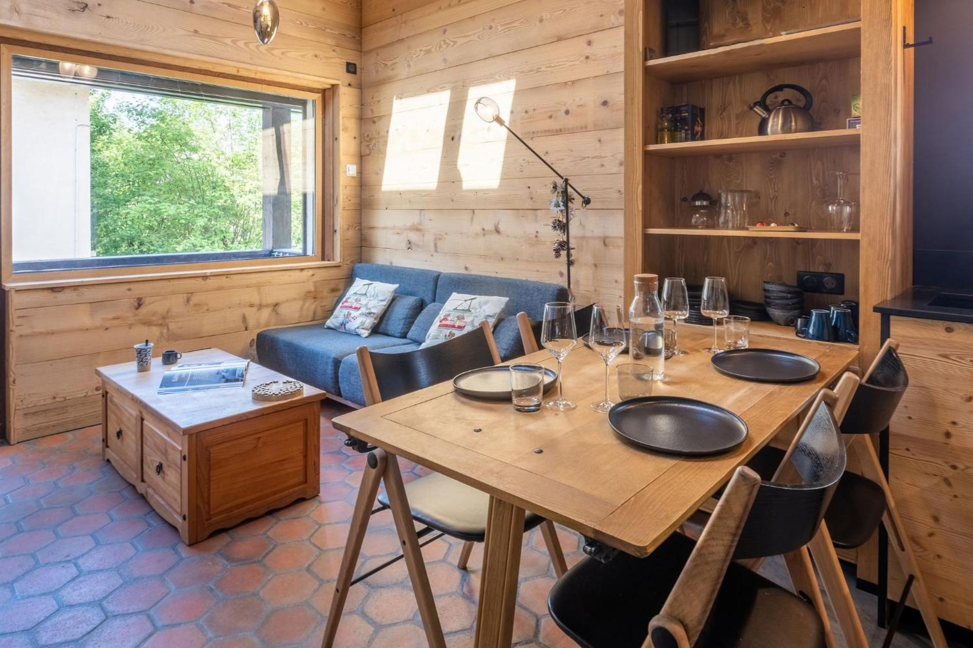 Apartment Modern For 5 People, Mountain, Town Center Touring *