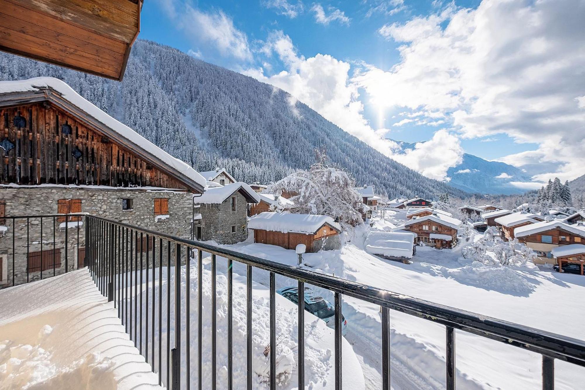 Apartment La Chapelle Aux Pieds Des Pistes