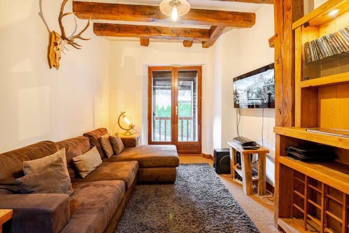 Marmotte Mountain Manor