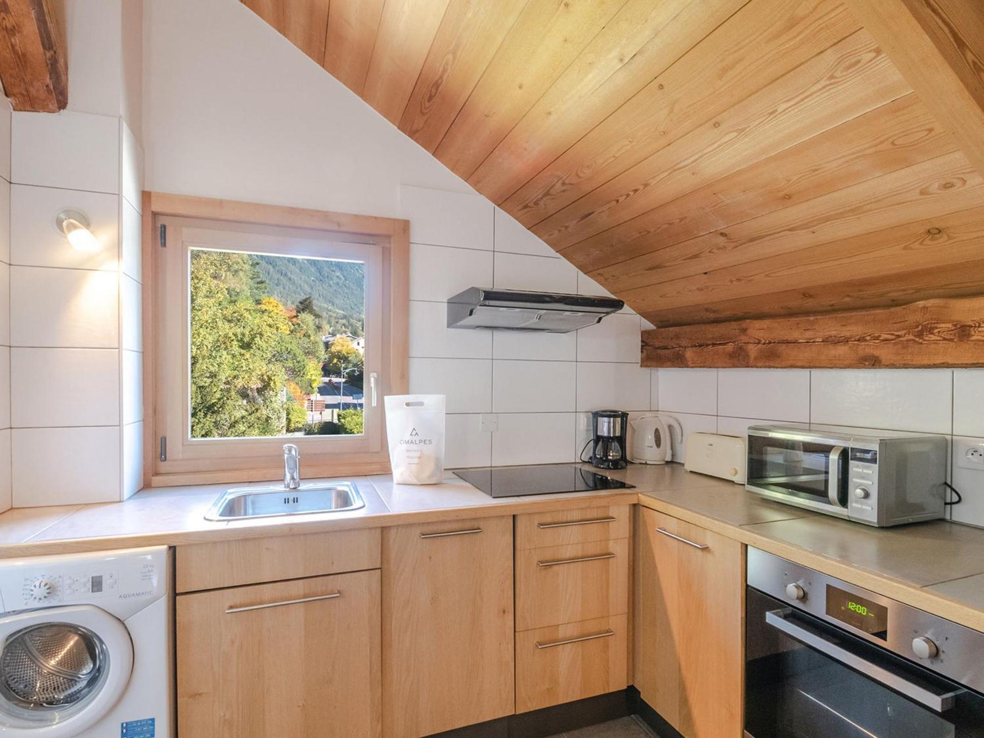 Apartment Bel Au Centre De Chamonix, A 350m Des Pistes, Parking Et Services Inclus - Fr-1-343-200