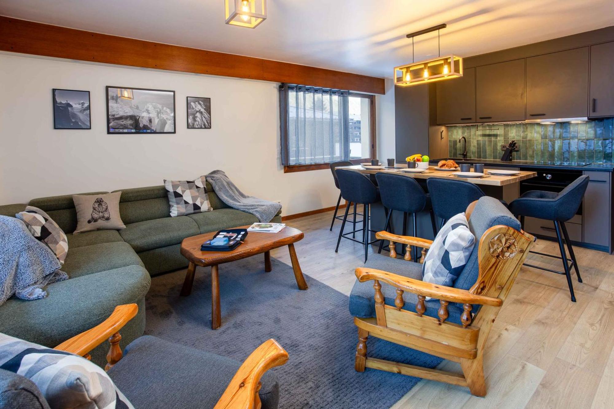 Les Trois Balcons - Year * Chamonix