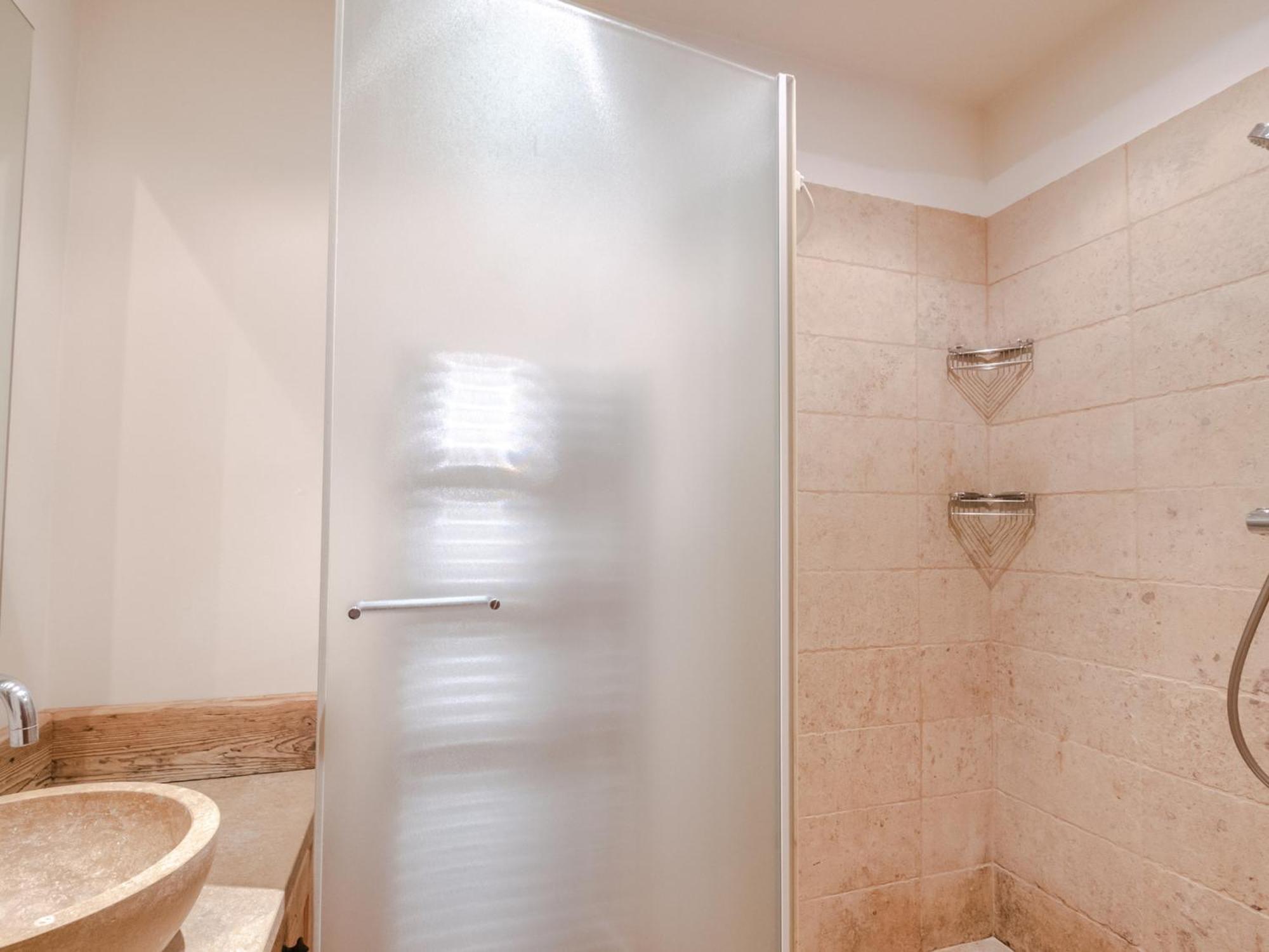 De 115m² Avec Terrasse Et Cheminee A Chamonix-mont-blanc, Proche Centre Et Telepherique - Fr-1-343-178 Chamonix