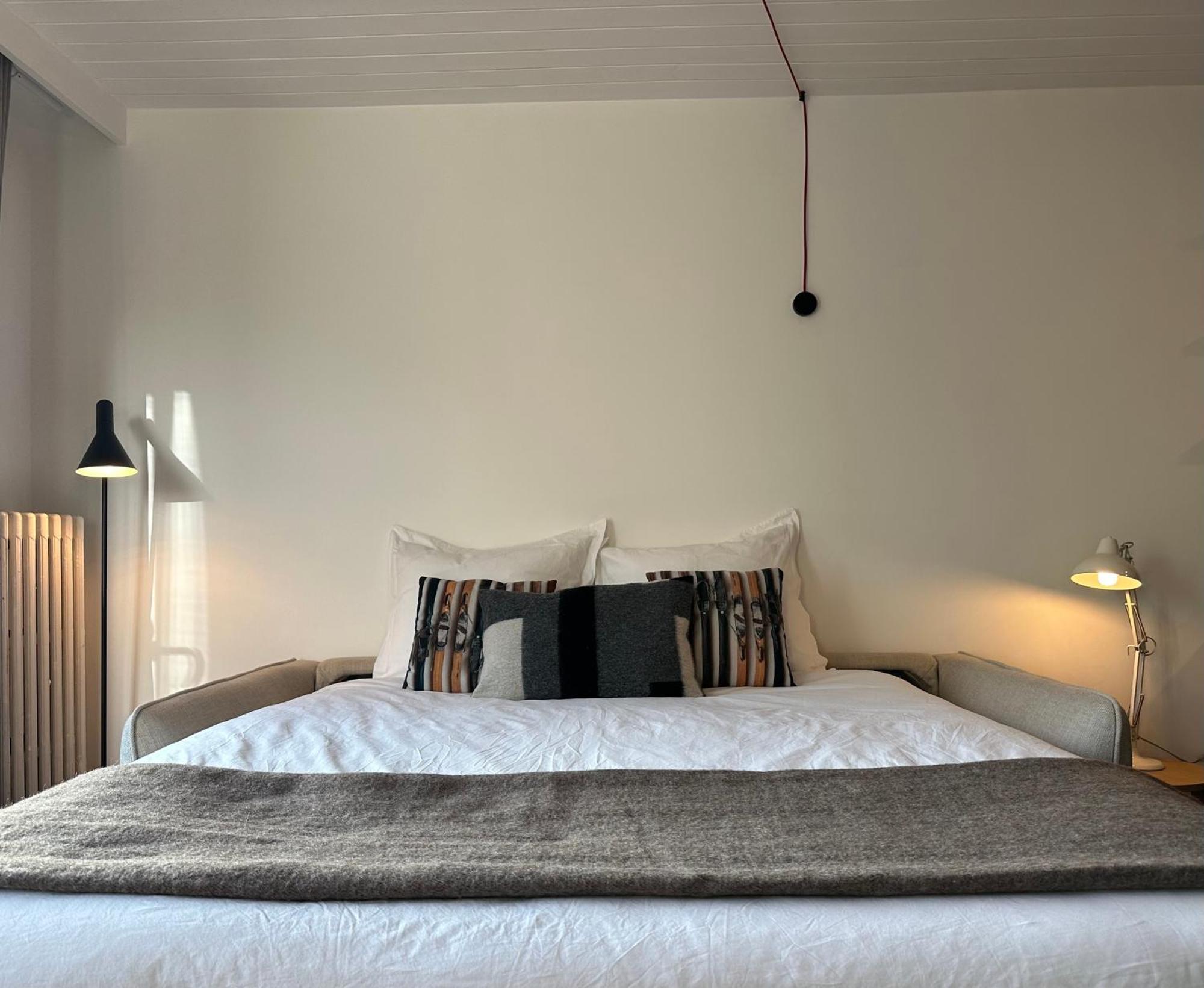 Center & Unique Mountain View Apartment