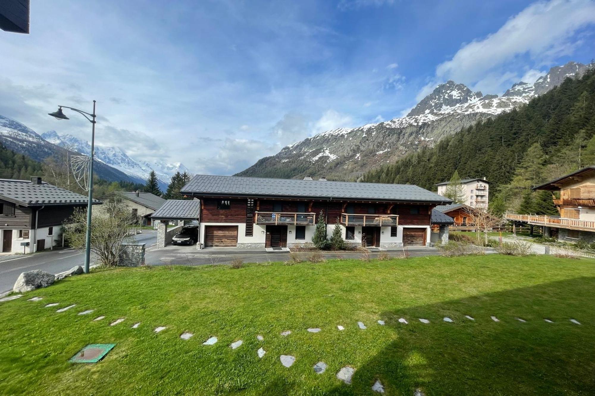 Sunny Nest - View Of Mb Montroc - Happy Chamonix