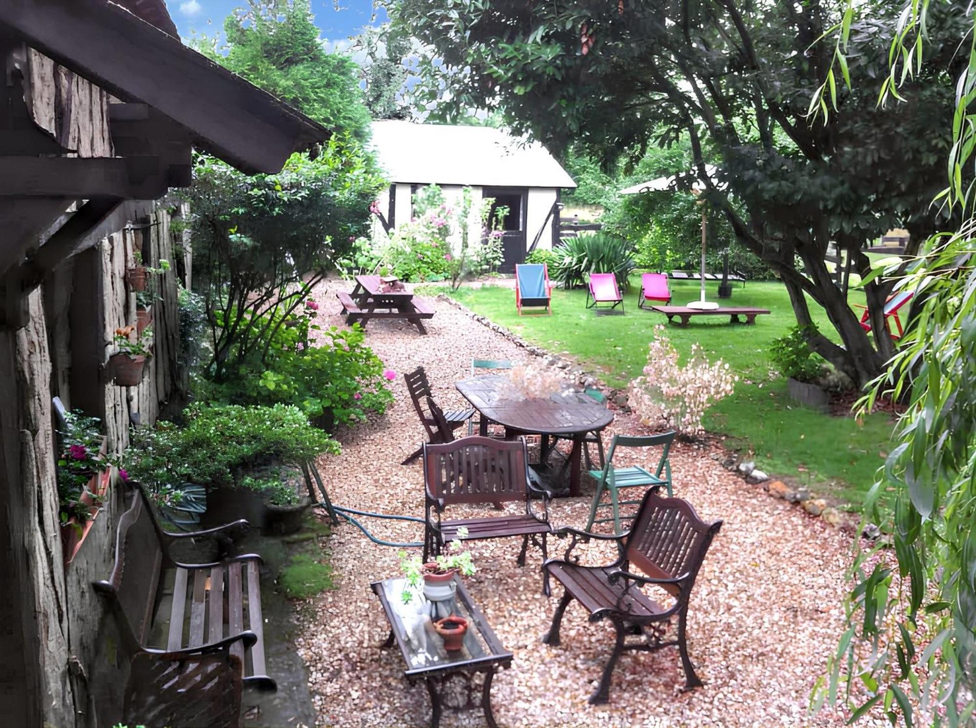 Apartment Le Paradis 18 & 18b Appts - Year