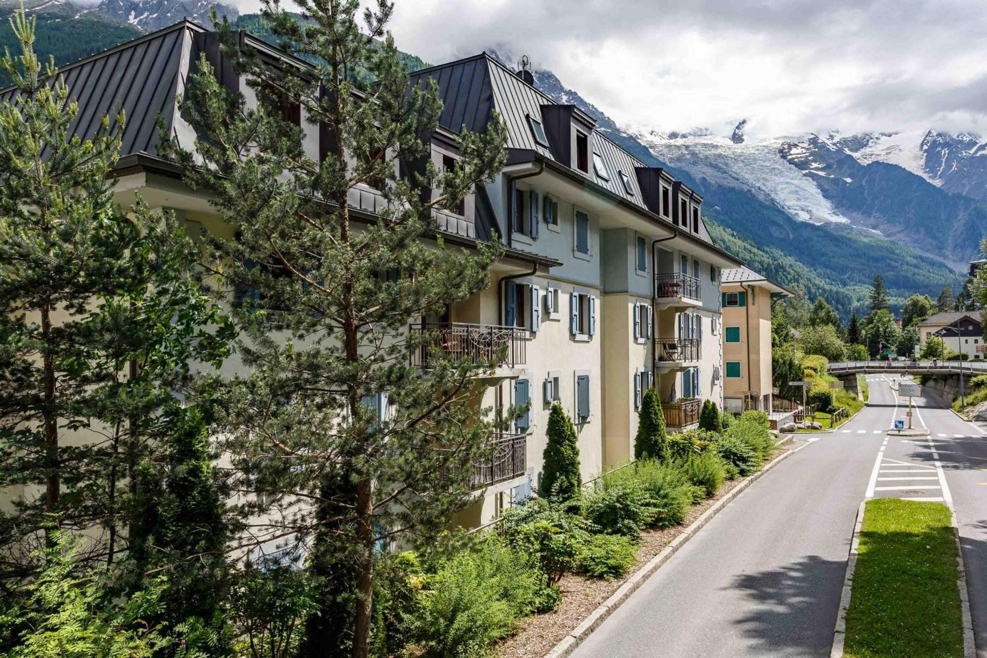 Le Paradis 25 - Year Apartment *