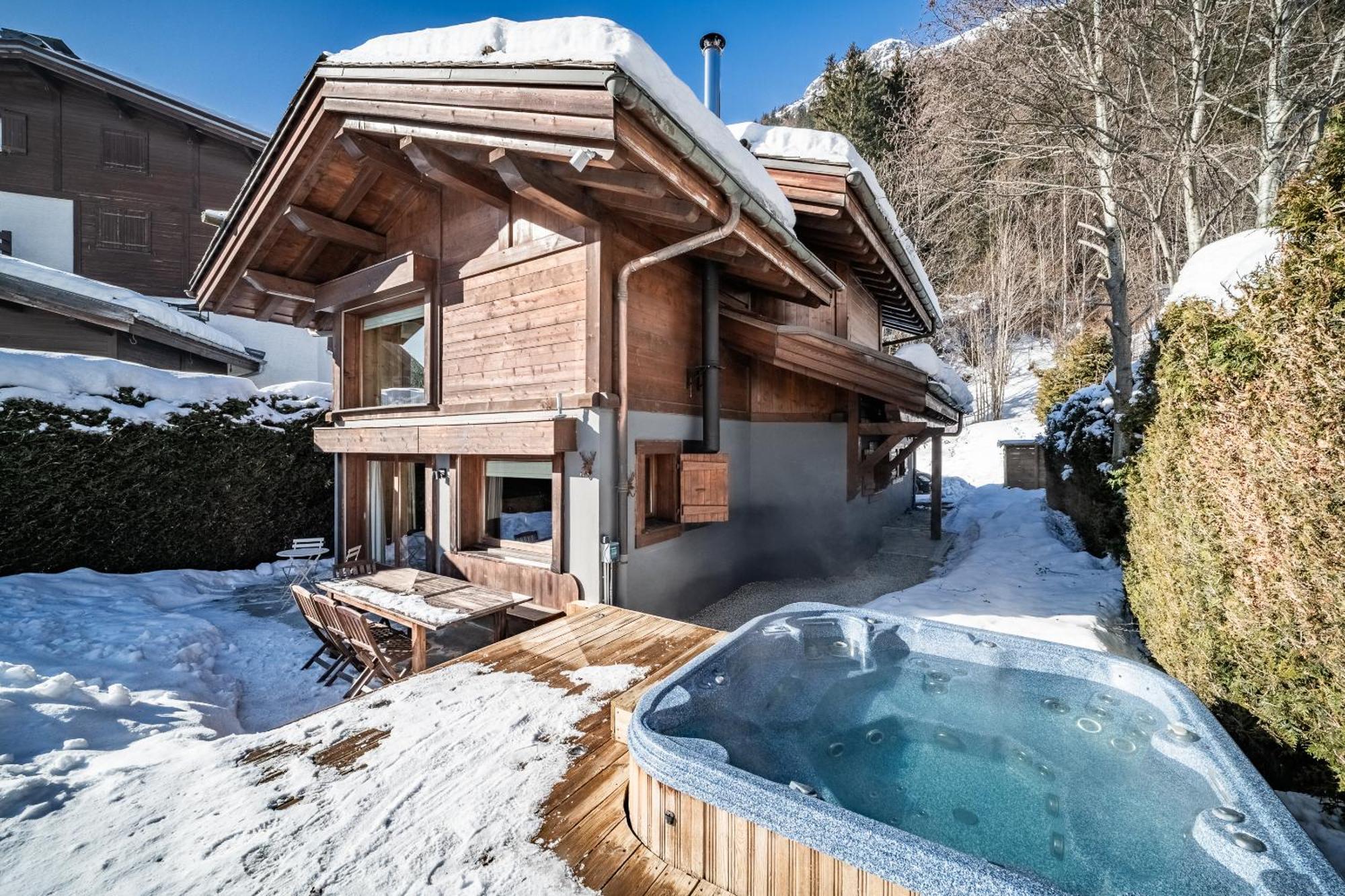 Olea - By Emerald Chalet *