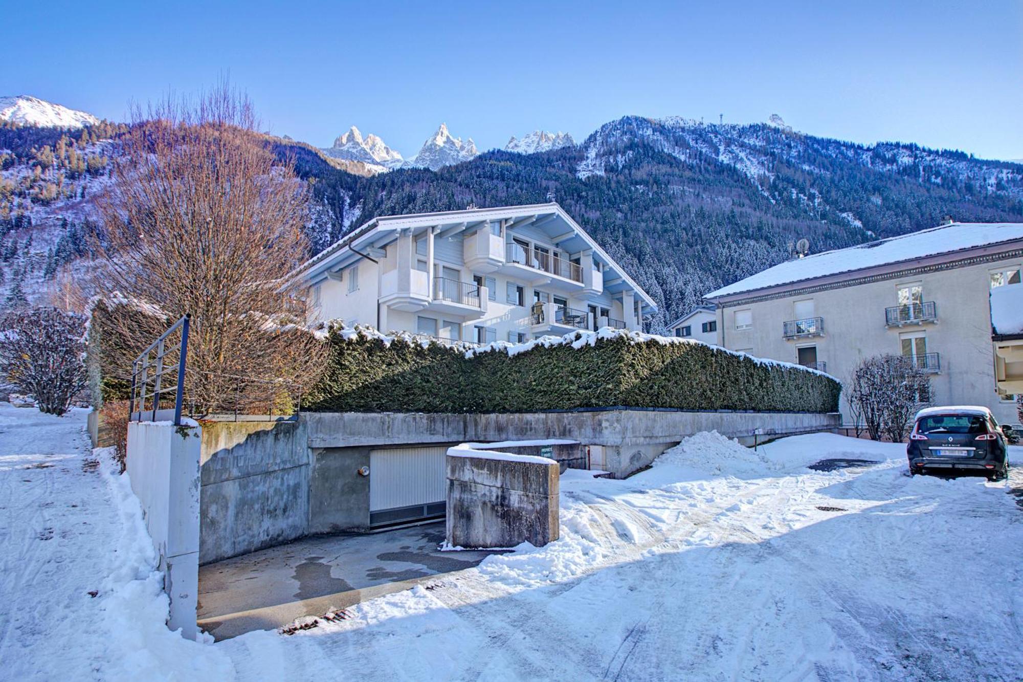 & Panoramic View - Happy * Chamonix