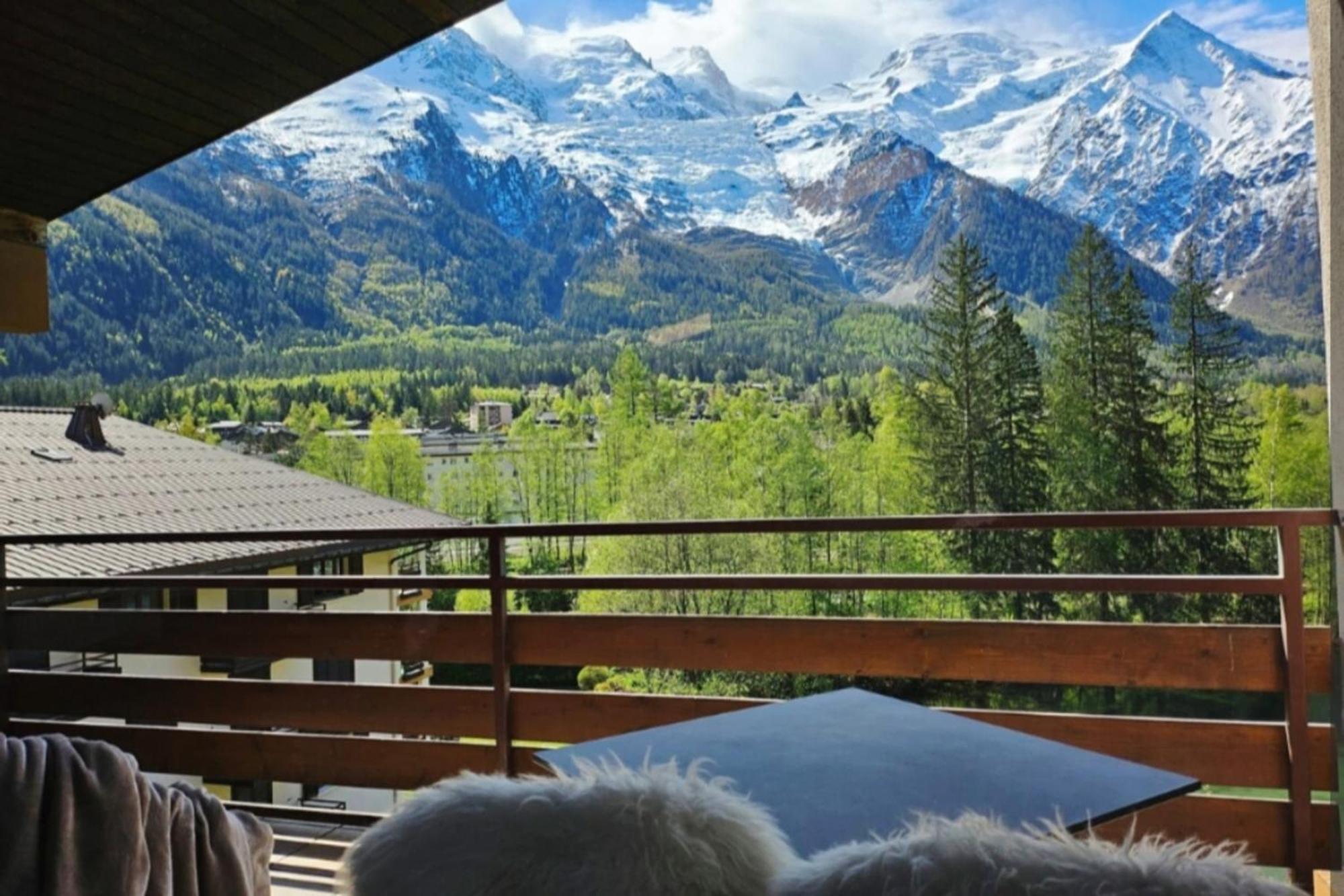 Charming T3 With Terrace In *