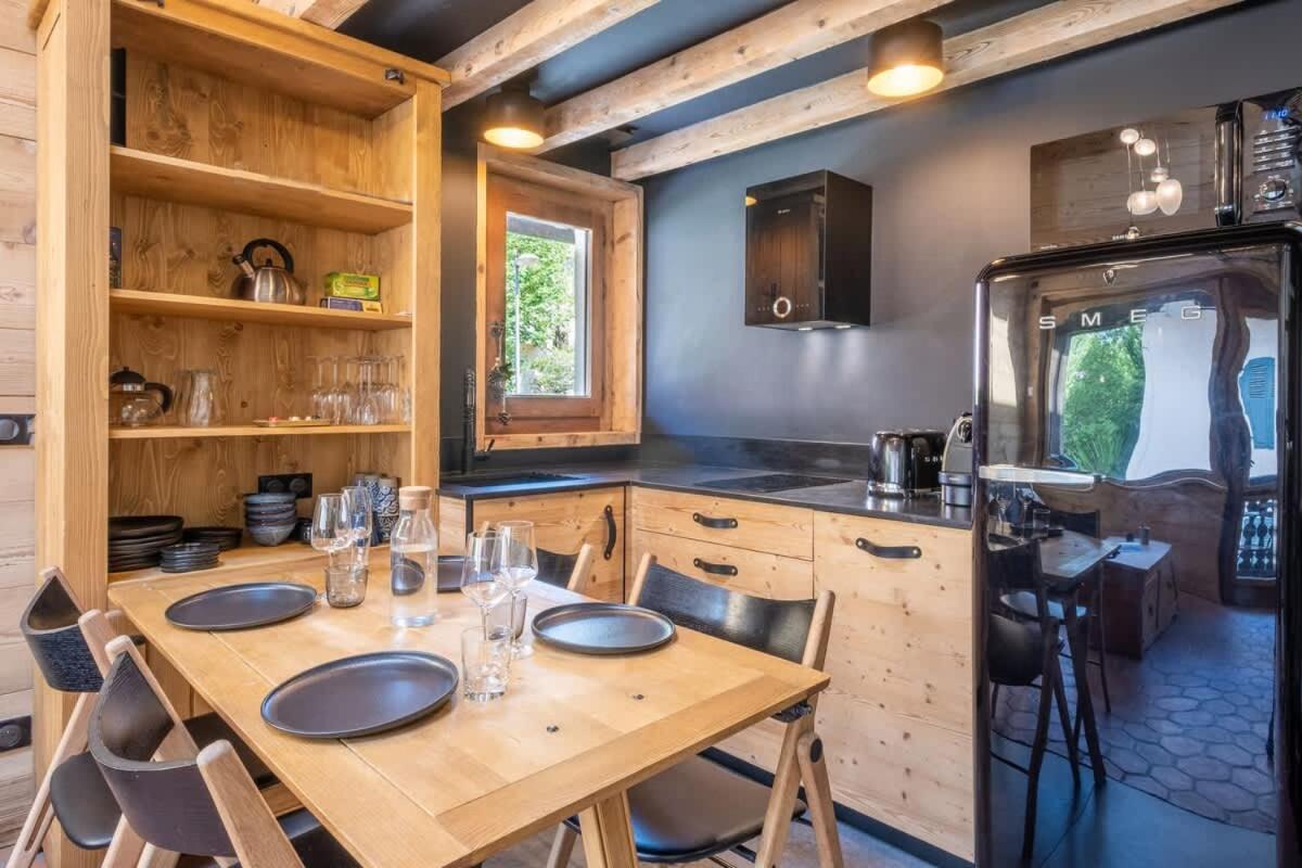 Racar Pour 4 Personnes, Centre Et Vue Sur La Montagne Apartment