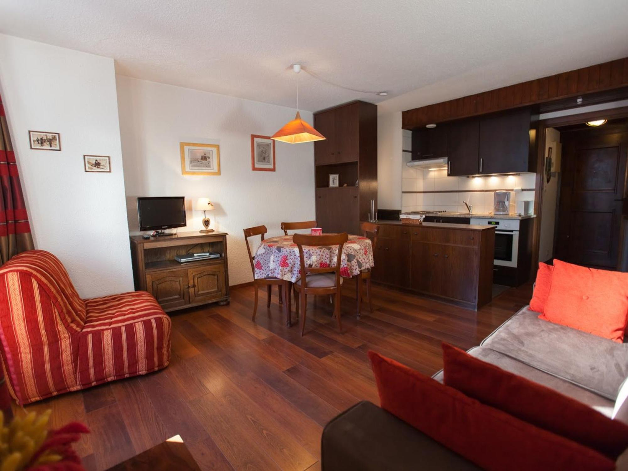 Apartment A Avec Parking Et Animaux Admis - Fr-1-517-35 *