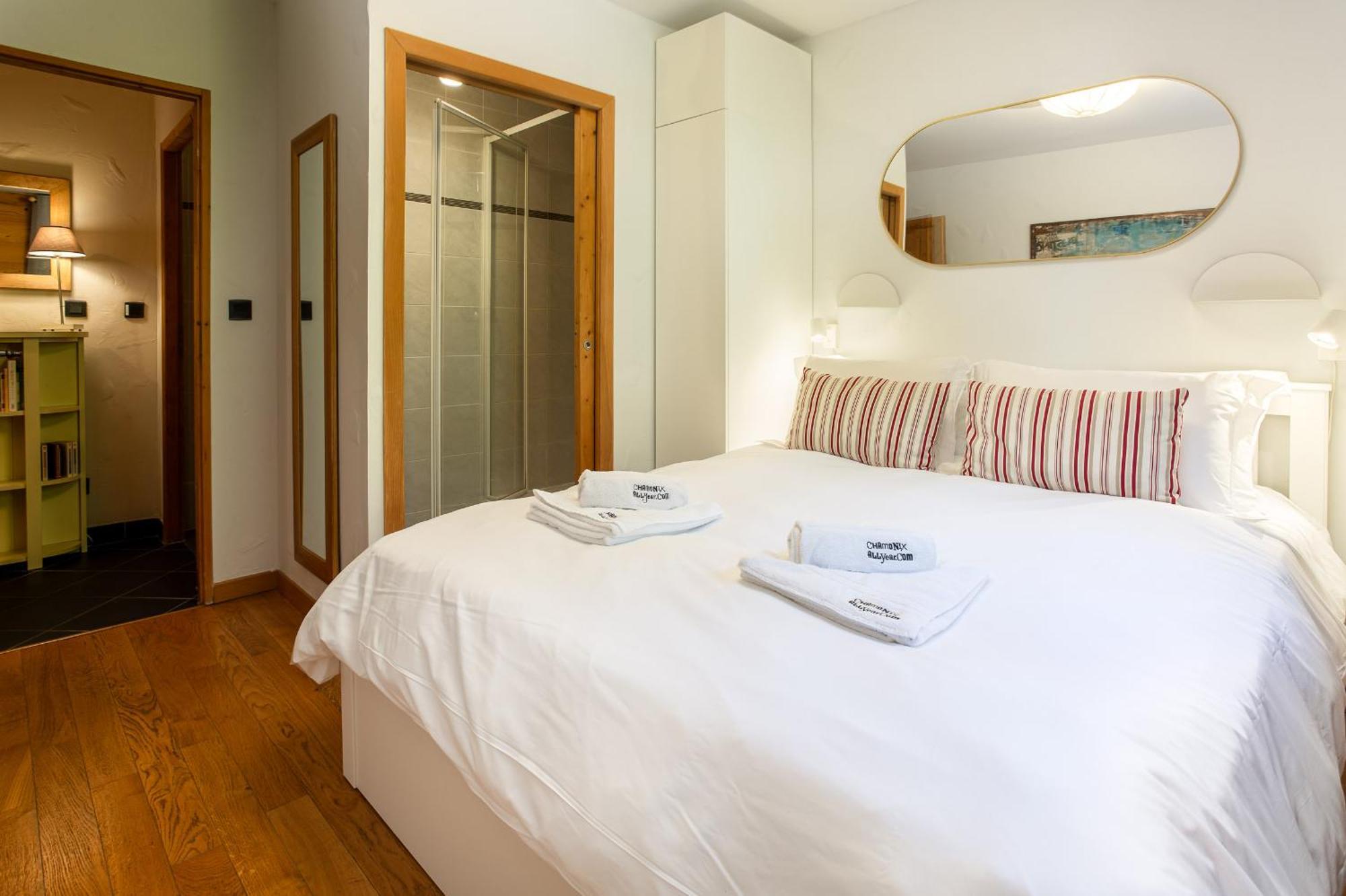 Le Paradis 15 - Year Apartment