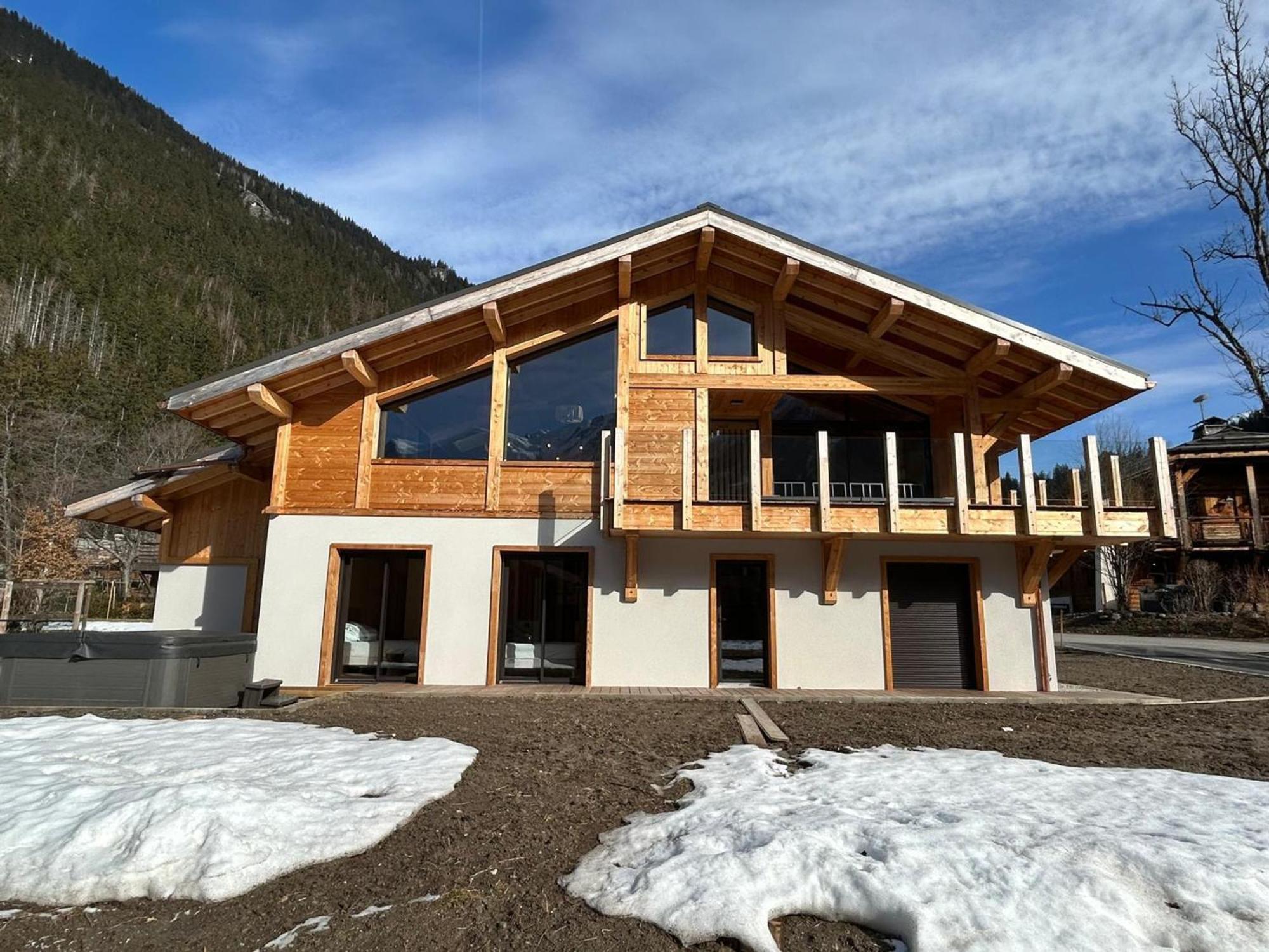 Spacieux Avec Jacuzzi, Animaux Acceptes Et Parking Prive - Fr-1-343-260 * Chamonix
