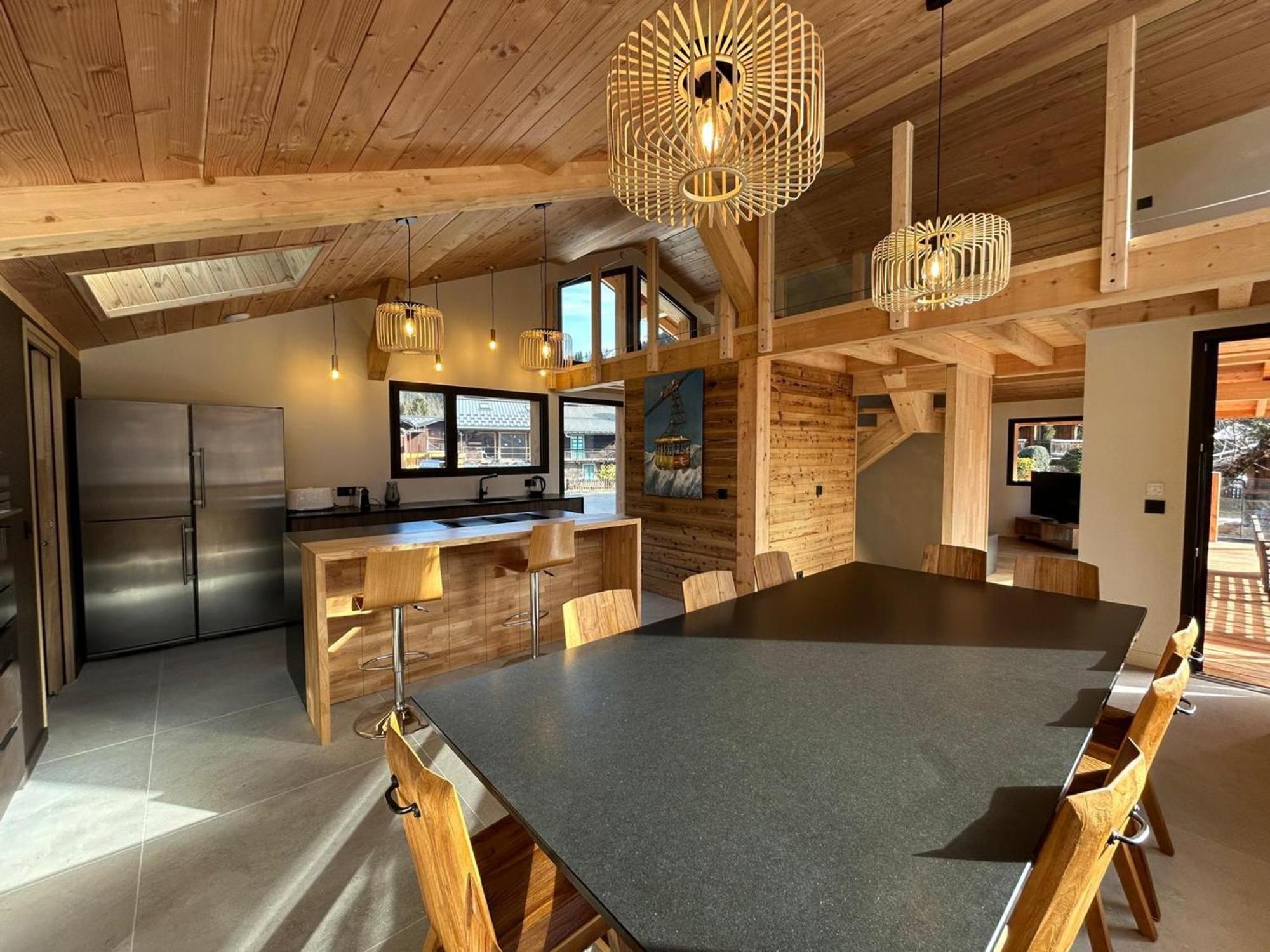 Chalet Spacieux Avec Jacuzzi, Animaux Acceptes Et Parking Prive - Fr-1-343-260