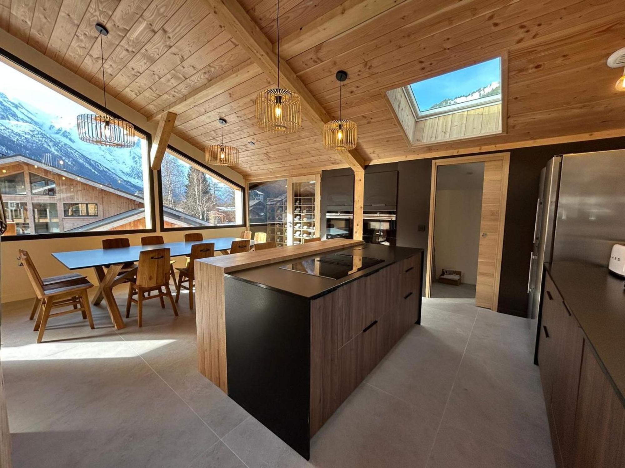Chalet Spacieux Avec Jacuzzi, Animaux Acceptes Et Parking Prive - Fr-1-343-260 Chamonix