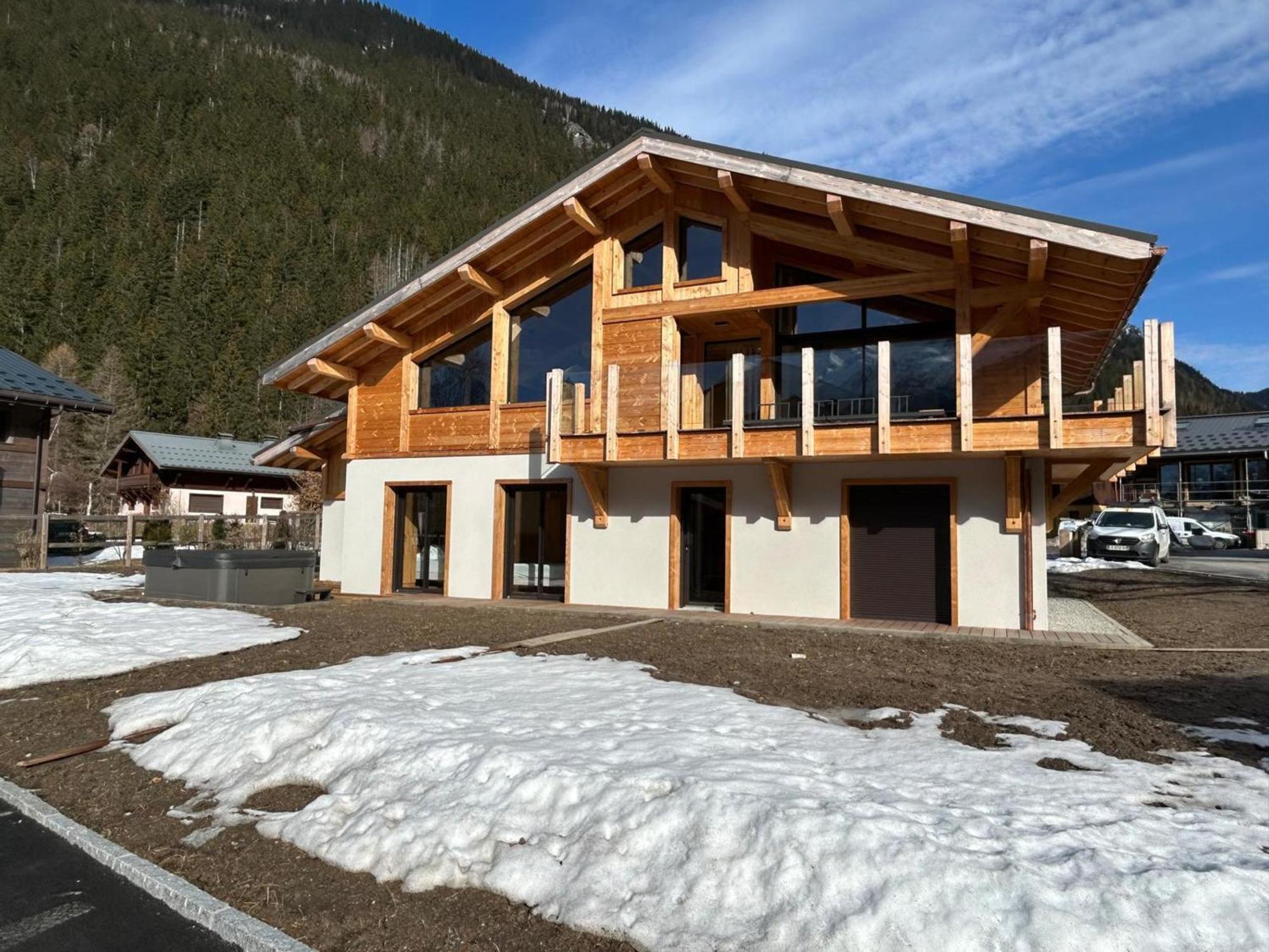 Spacieux Avec Jacuzzi, Animaux Acceptes Et Parking Prive - Fr-1-343-260 Chamonix