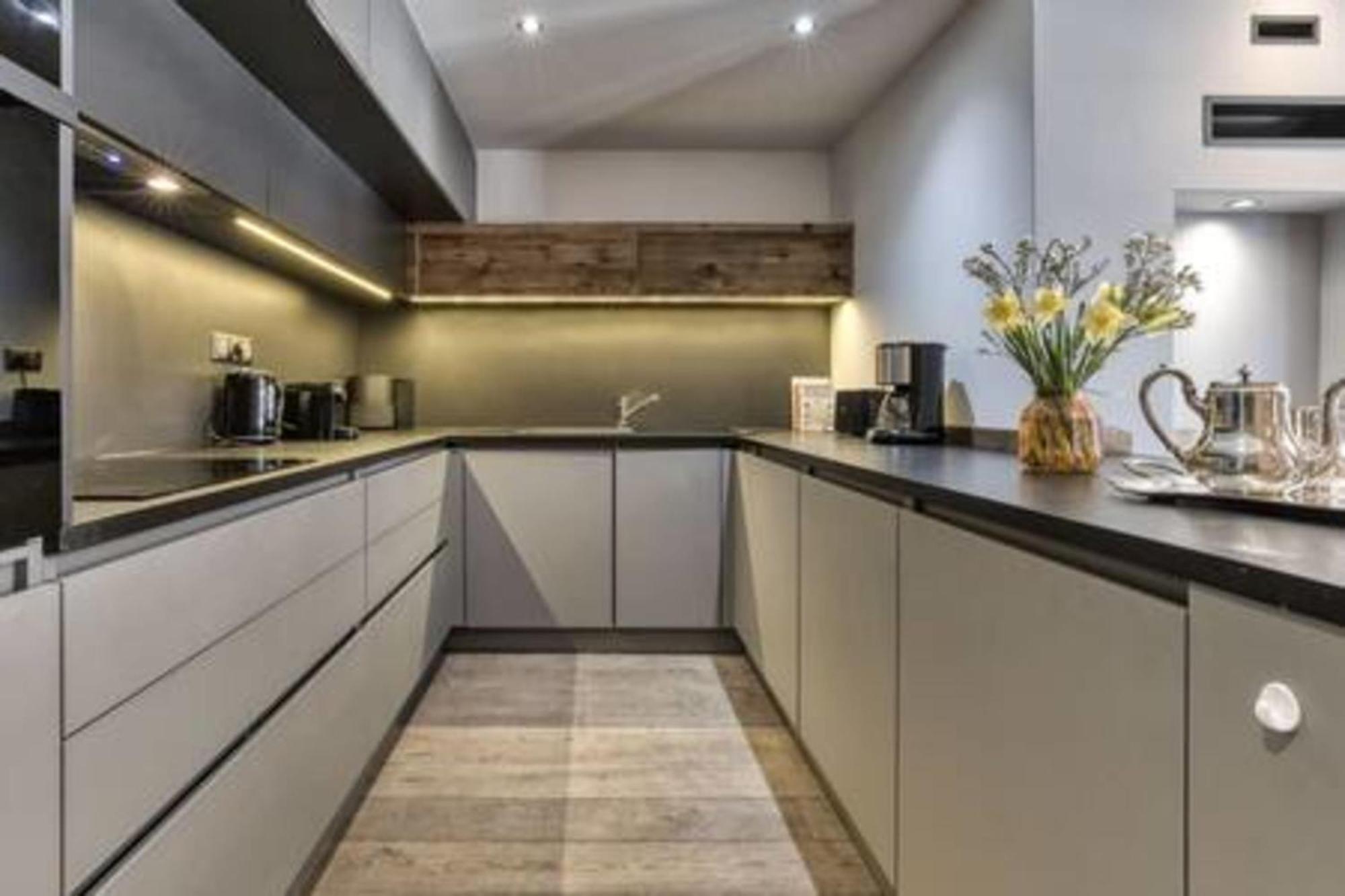 Ruby - Luxurious Duplex 180 M2 Apartment *