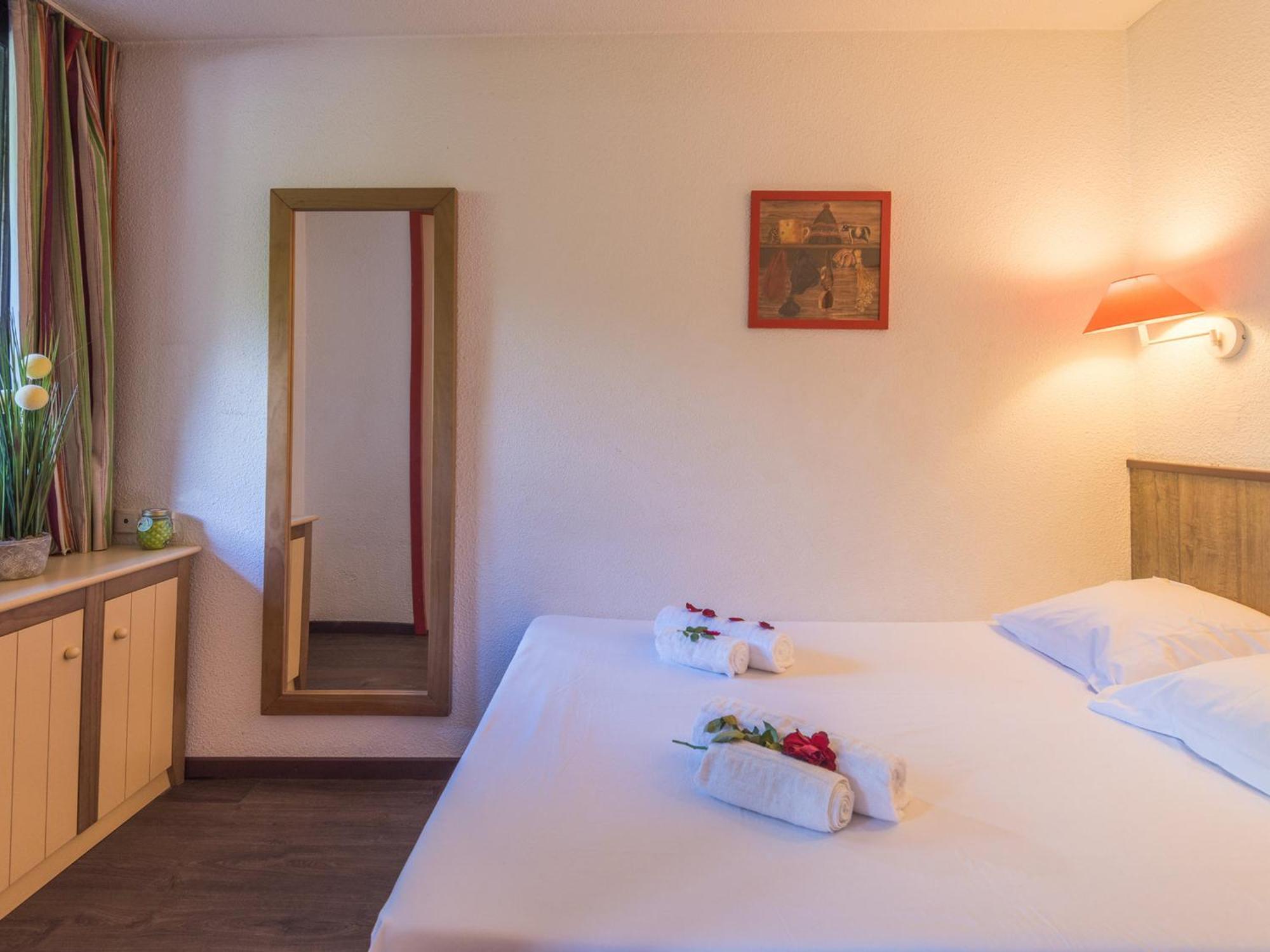 Apartment 2 Pieces Avec Parking Pres Gare Routiere Et Remonte-pentes, Chamonix-mont-blanc - Fr-1-517-13 Chamonix