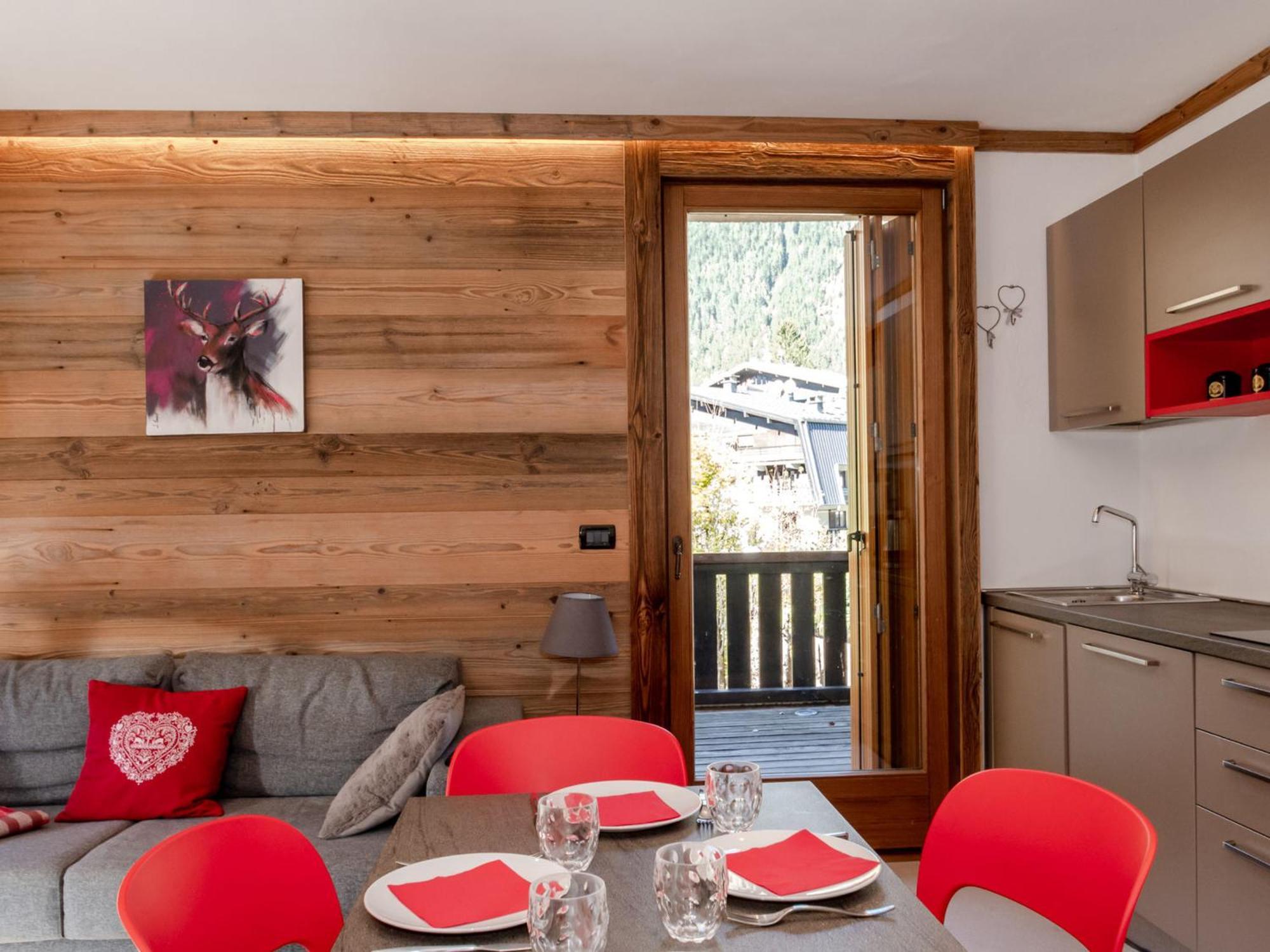 Chaleureux 4 Pers Avec Terrasse Et Wifi, Centre - Fr-1-343-222