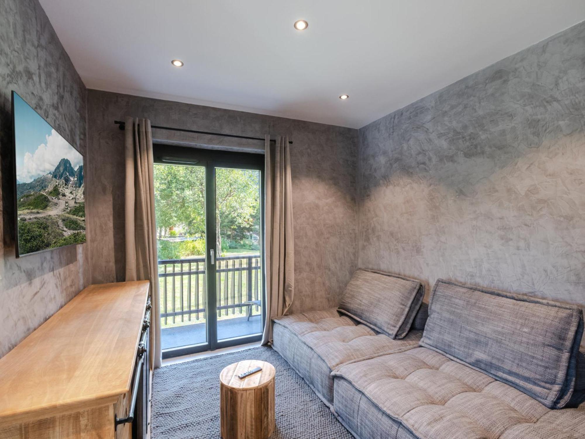 Apartment Demi-chalet Cosy Avec Terrasses, Wifi Et Parking A - Fr-1-343-228 Chamonix