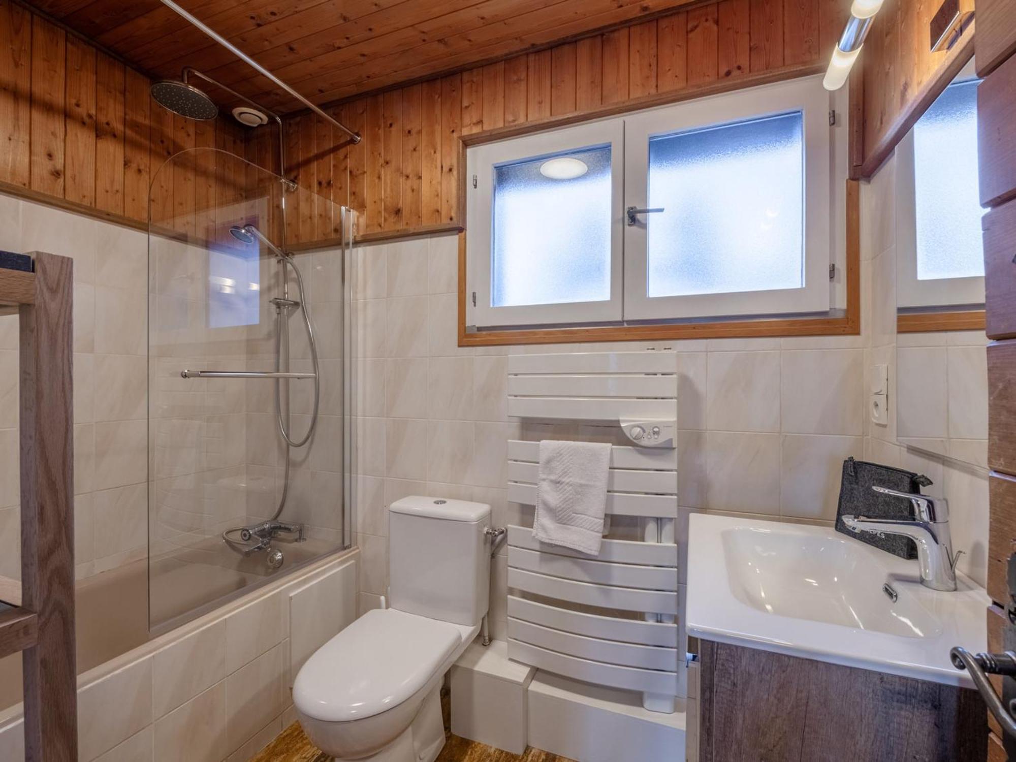 Chalet Familial Avec Wifi Et Parking Pres D'argentiere - Fr-1-343-258