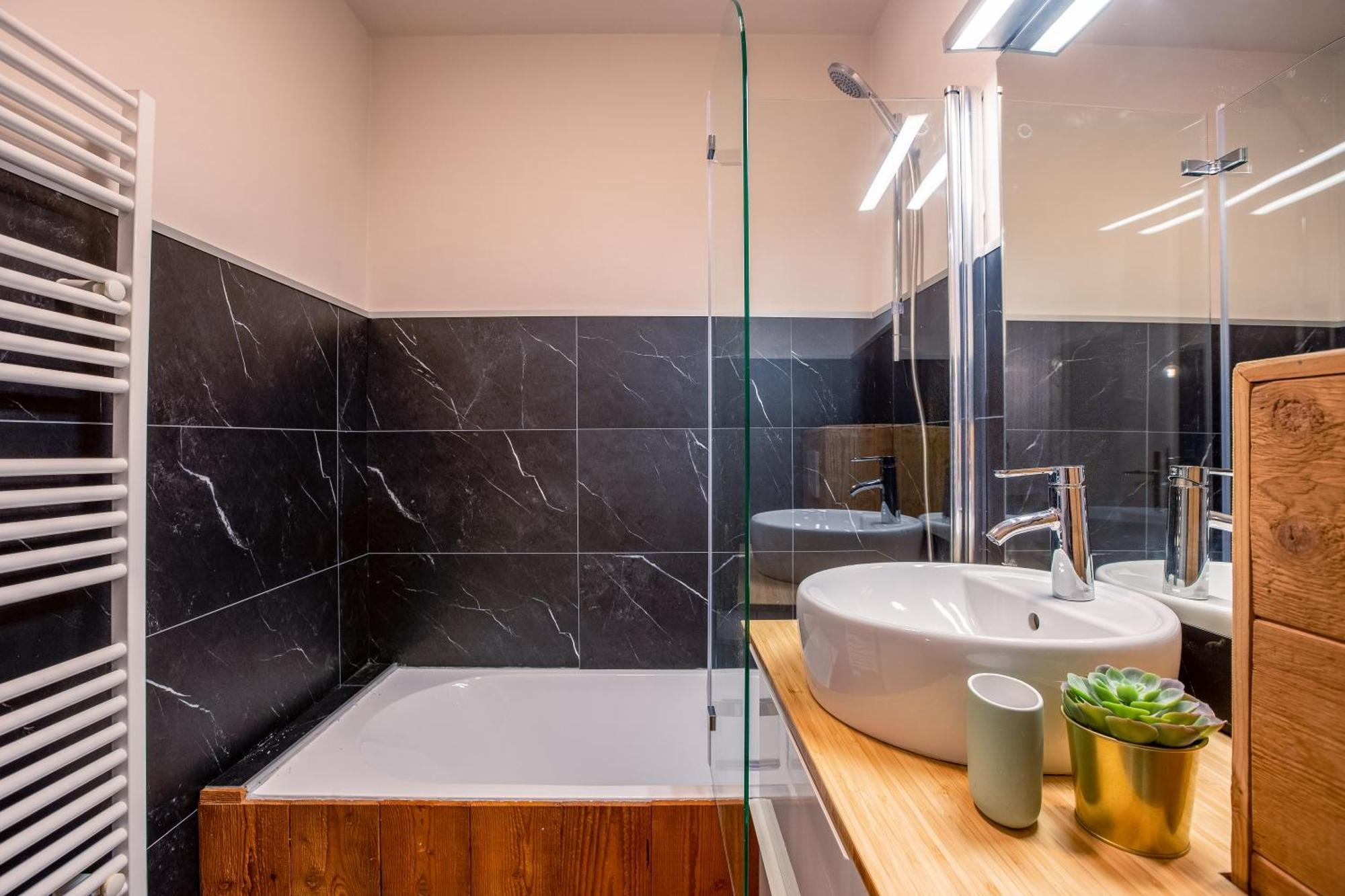 Le Cry - Cosy 2pax - Free Parking - 5mn Center