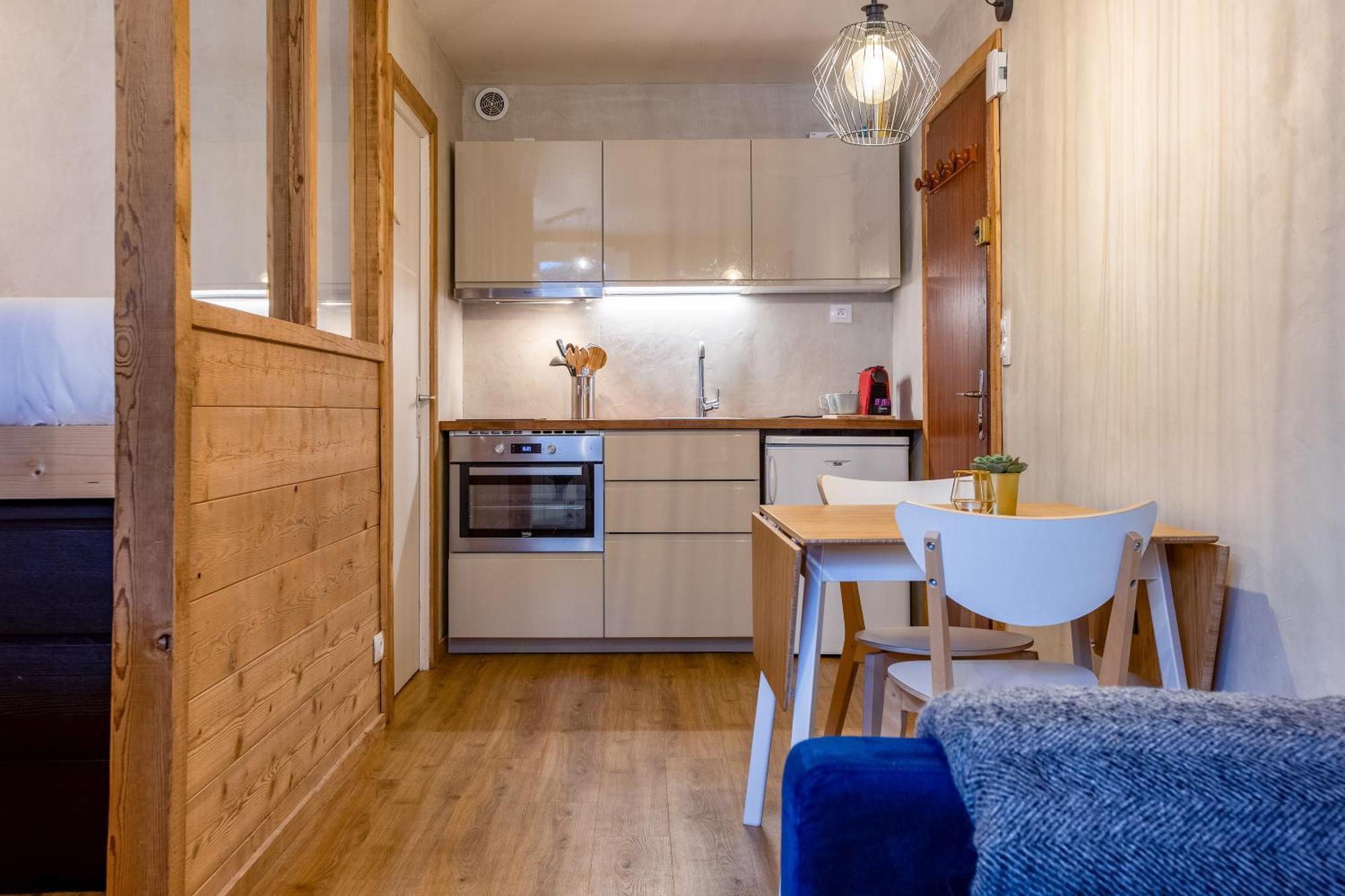 Le Cry - Cosy 2pax - Free Parking - 5mn Center *