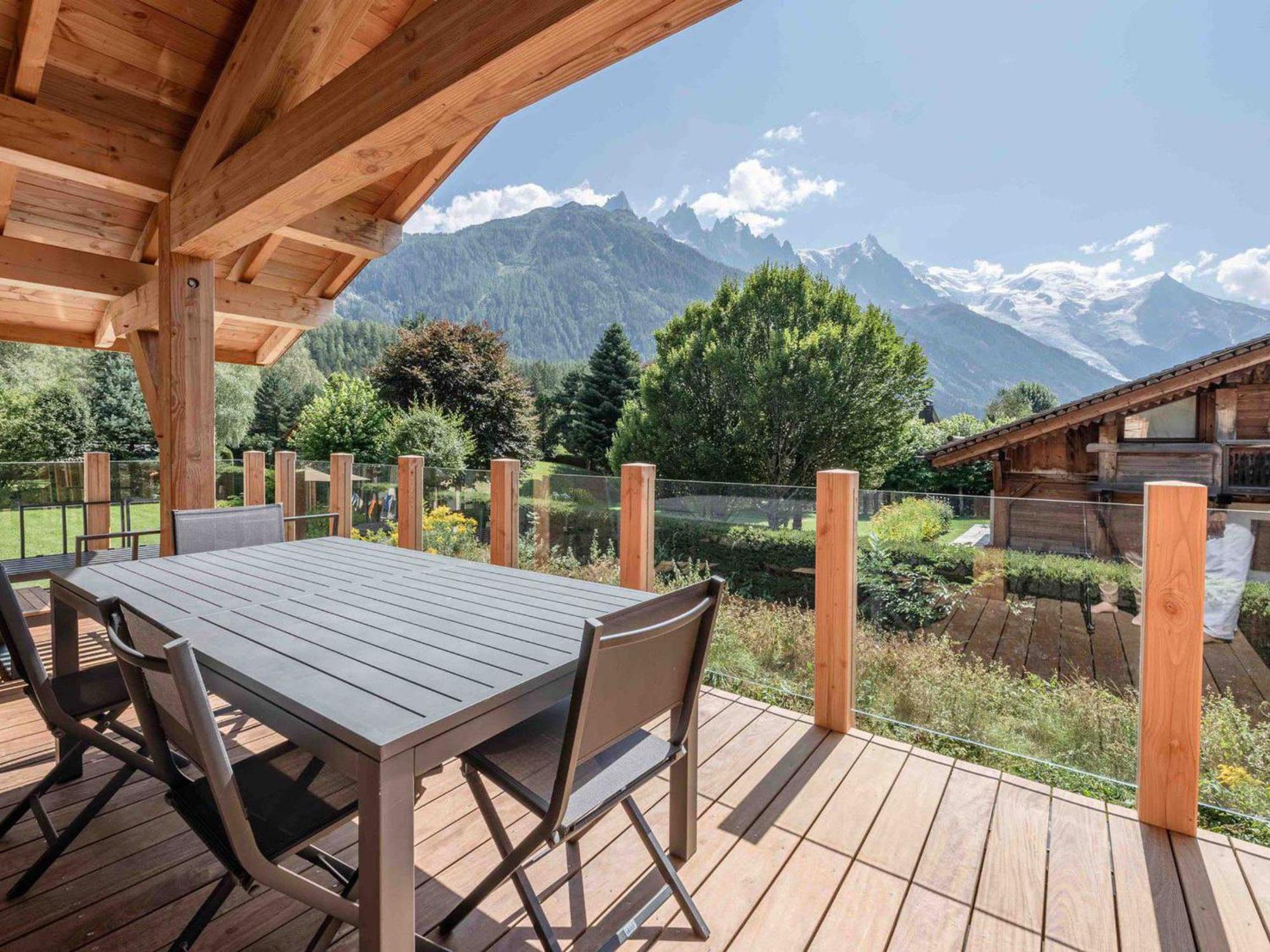 Chalet Spacieux Avec Jacuzzi, Animaux Acceptes Et Parking Prive - Fr-1-343-260 Chamonix