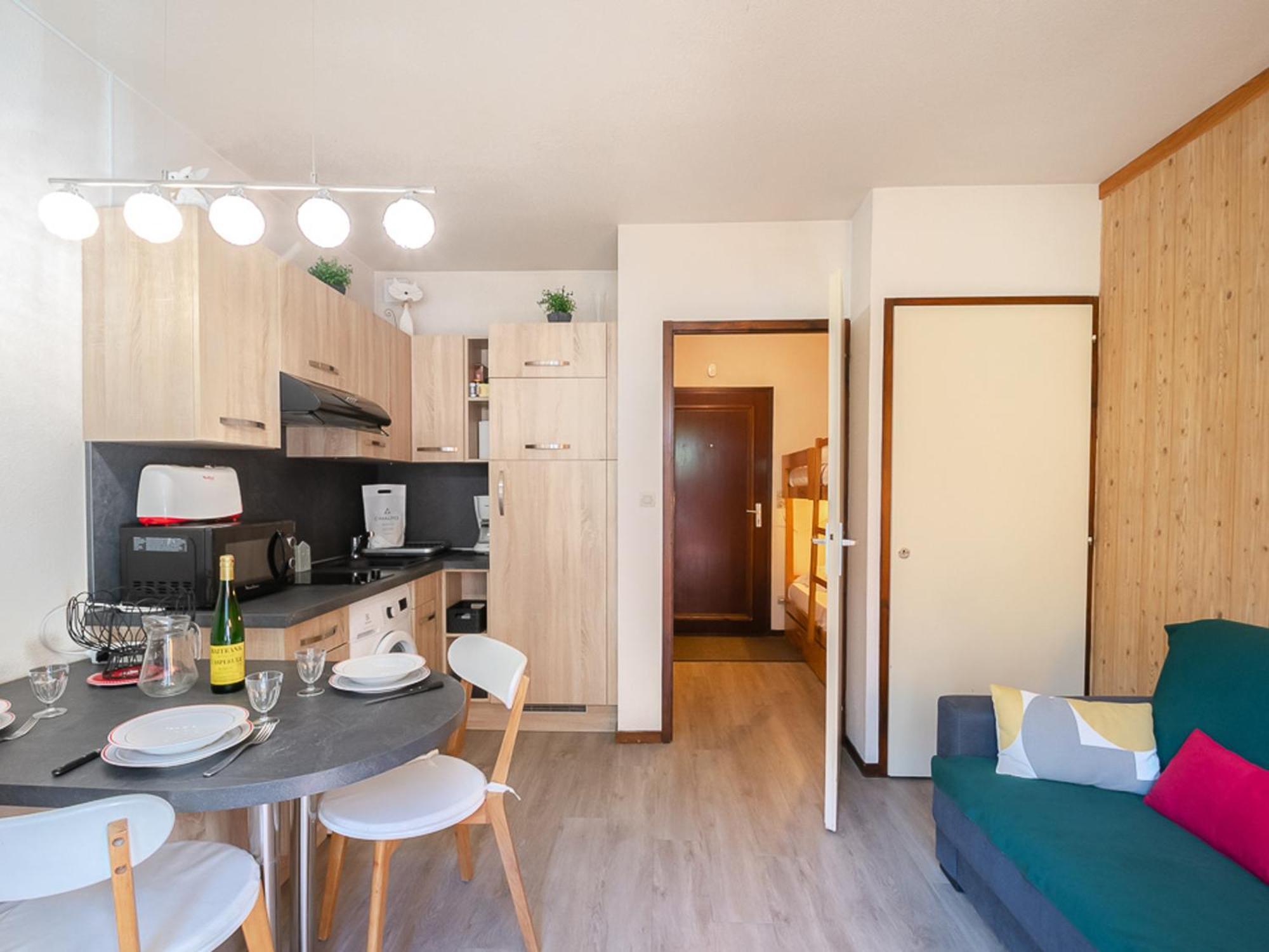 : Charmant, Balcon Vue Mont-blanc, Parking, Wifi, Animaux Acceptes - Fr-1-343-221 *