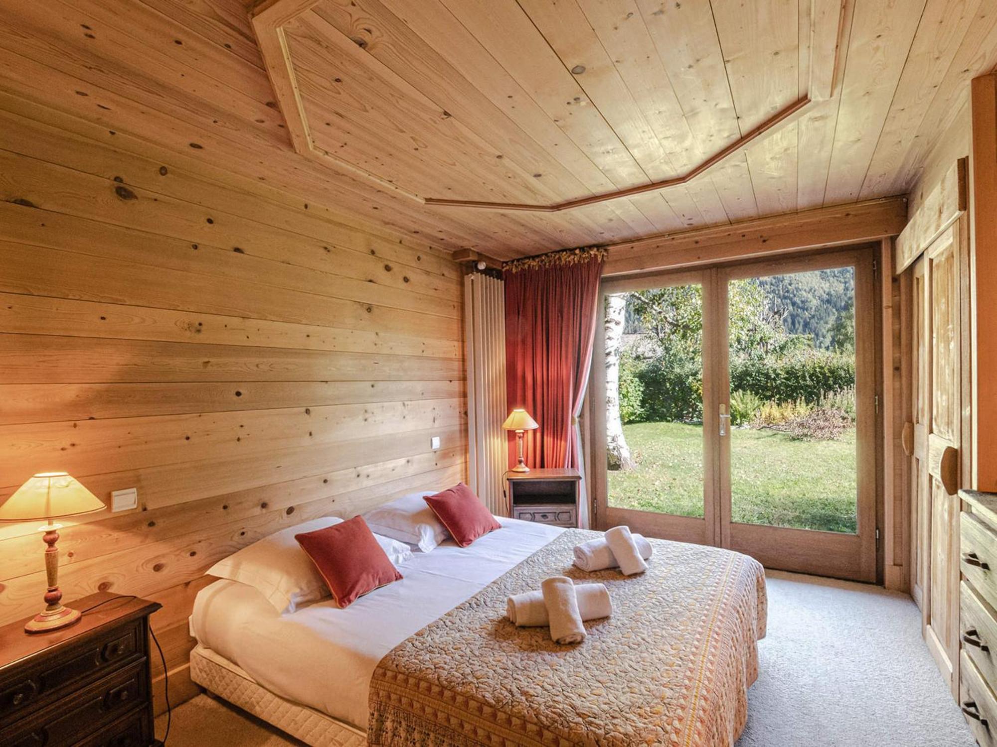 Chalet Authentique Pres De Avec Jardin Et Parking - Fr-1-343-182 Chamonix