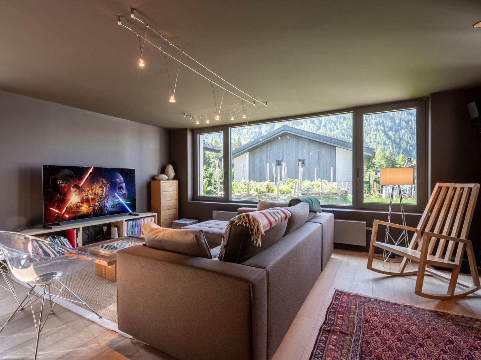 Chalet Contemporain Avec Sauna, Cheminee, Et Grand Jardin - Fr-1-343-243 *