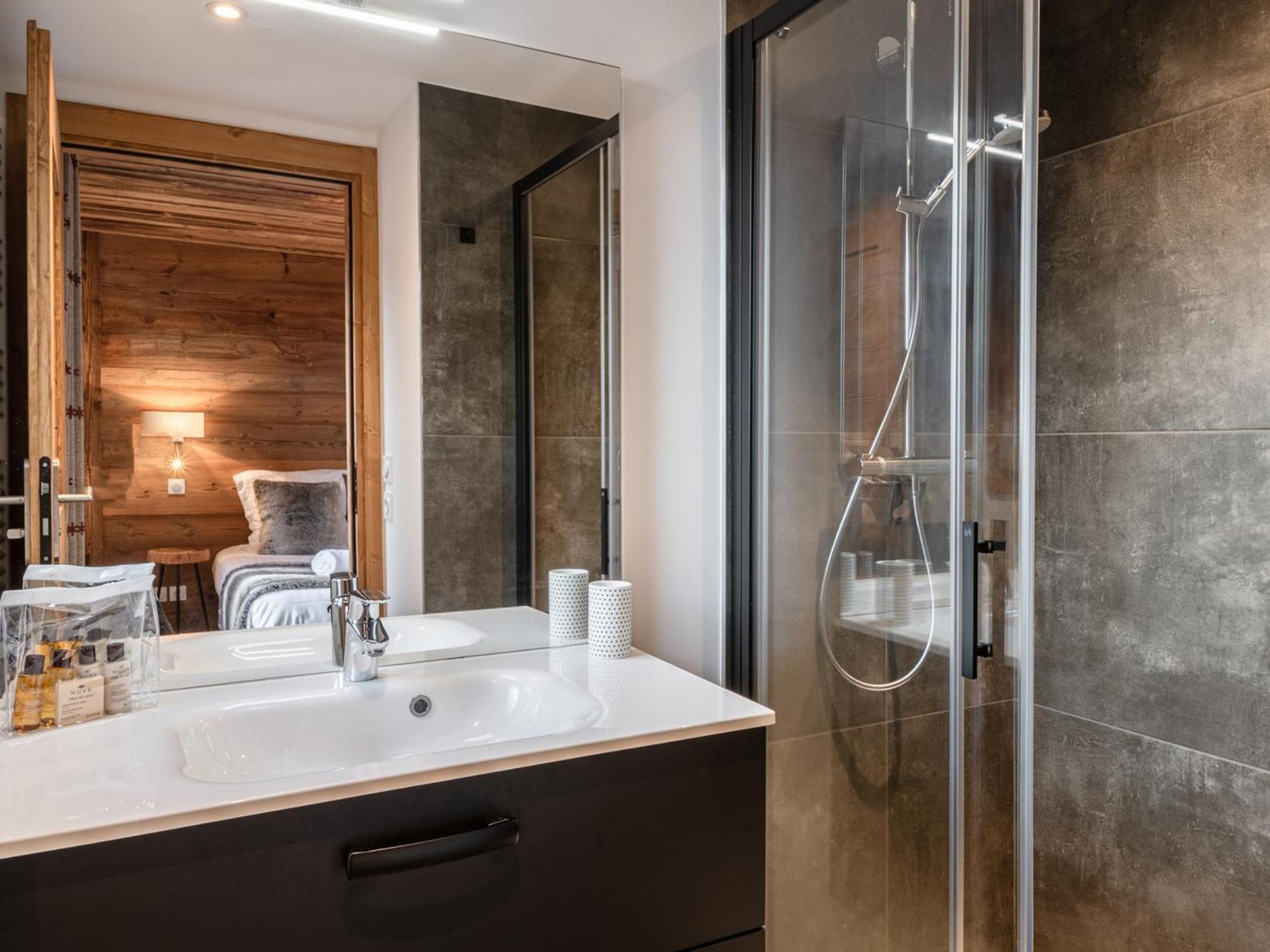 Duplex Centre Pour 6 Avec Balcon Et Garage - Fr-1-343-248 * Chamonix