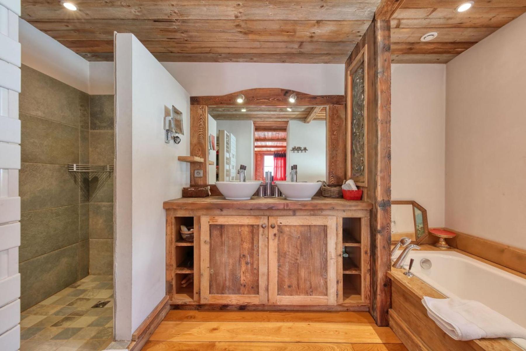 Foret Rouge Villa