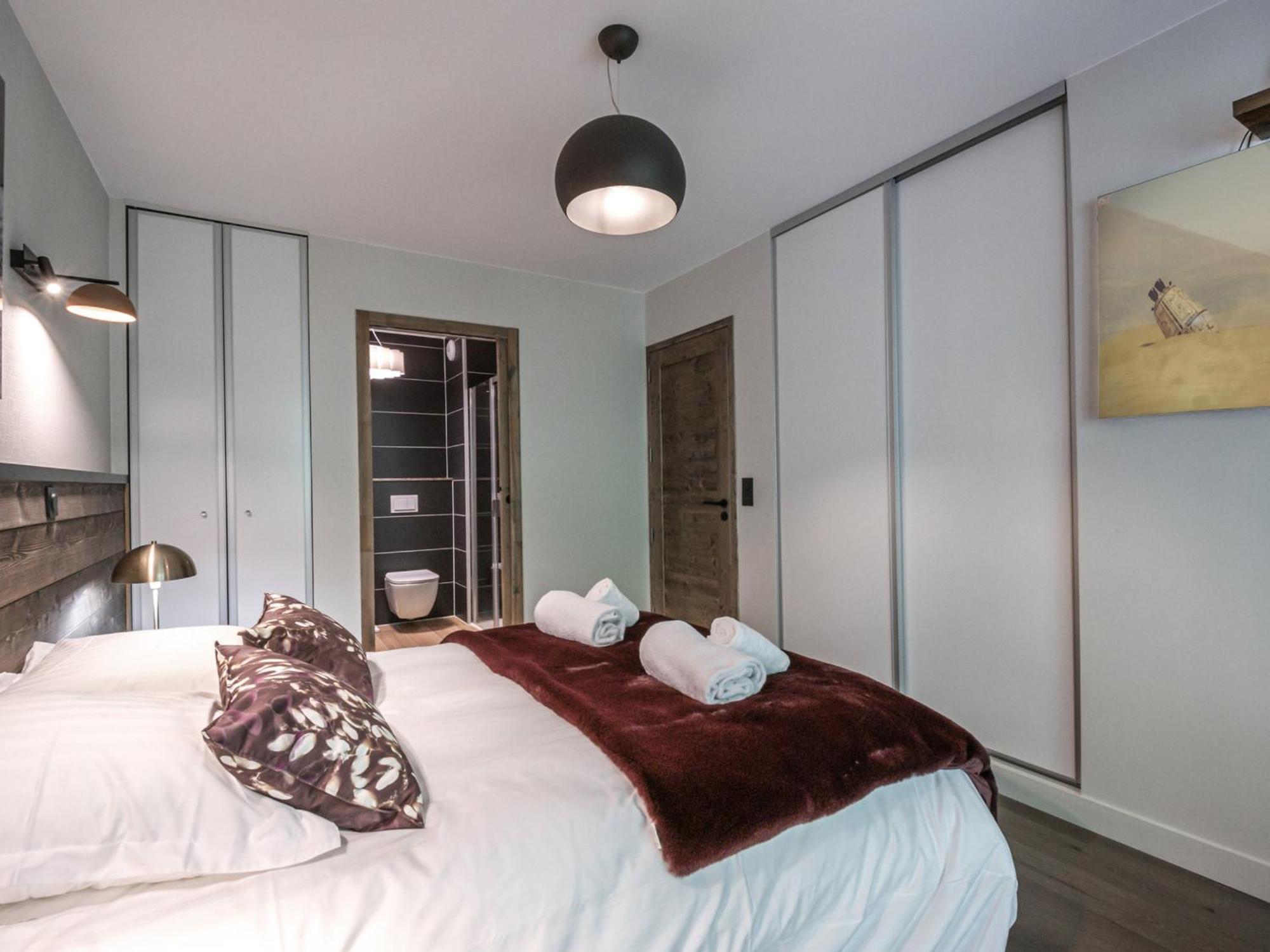 Moderne Avec Sauna, Balcon Et Parking A - Fr-1-343-246