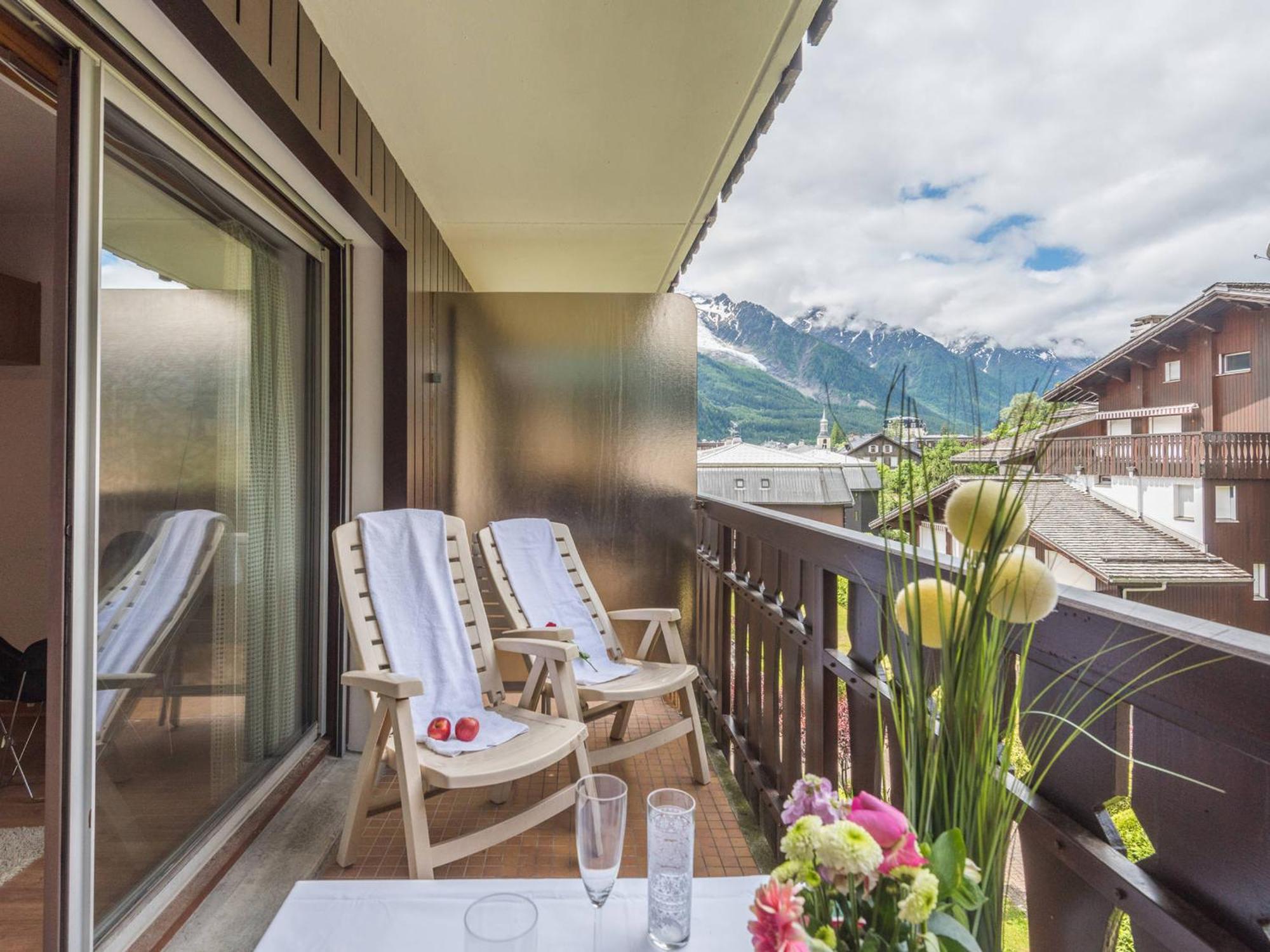 Chamonix, 4 Pers, Proche Pistes, Balcon, Parking, Animaux Admis - Fr-1-517-32 * Chamonix