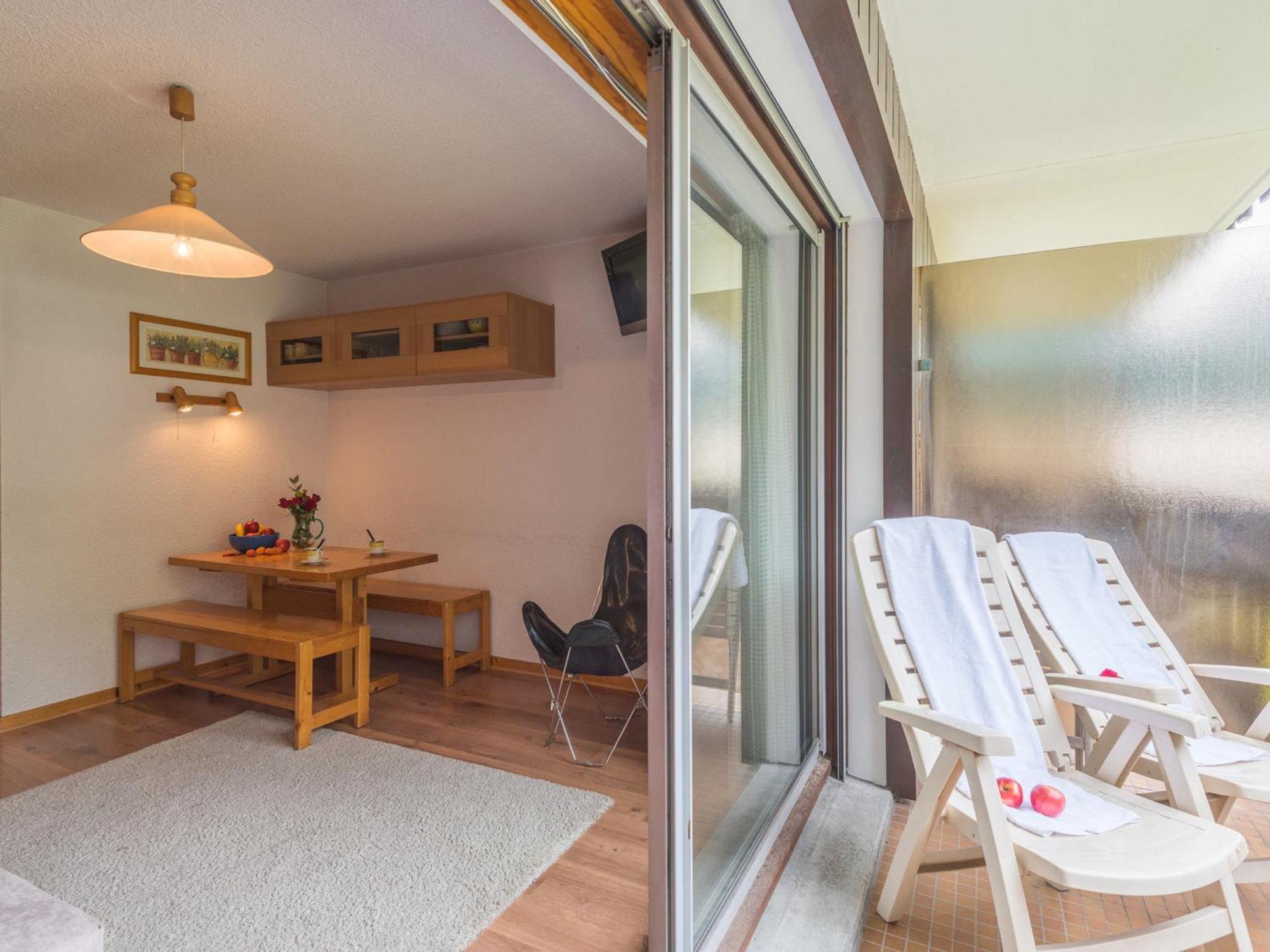Chamonix, 4 Pers, Proche Pistes, Balcon, Parking, Animaux Admis - Fr-1-517-32