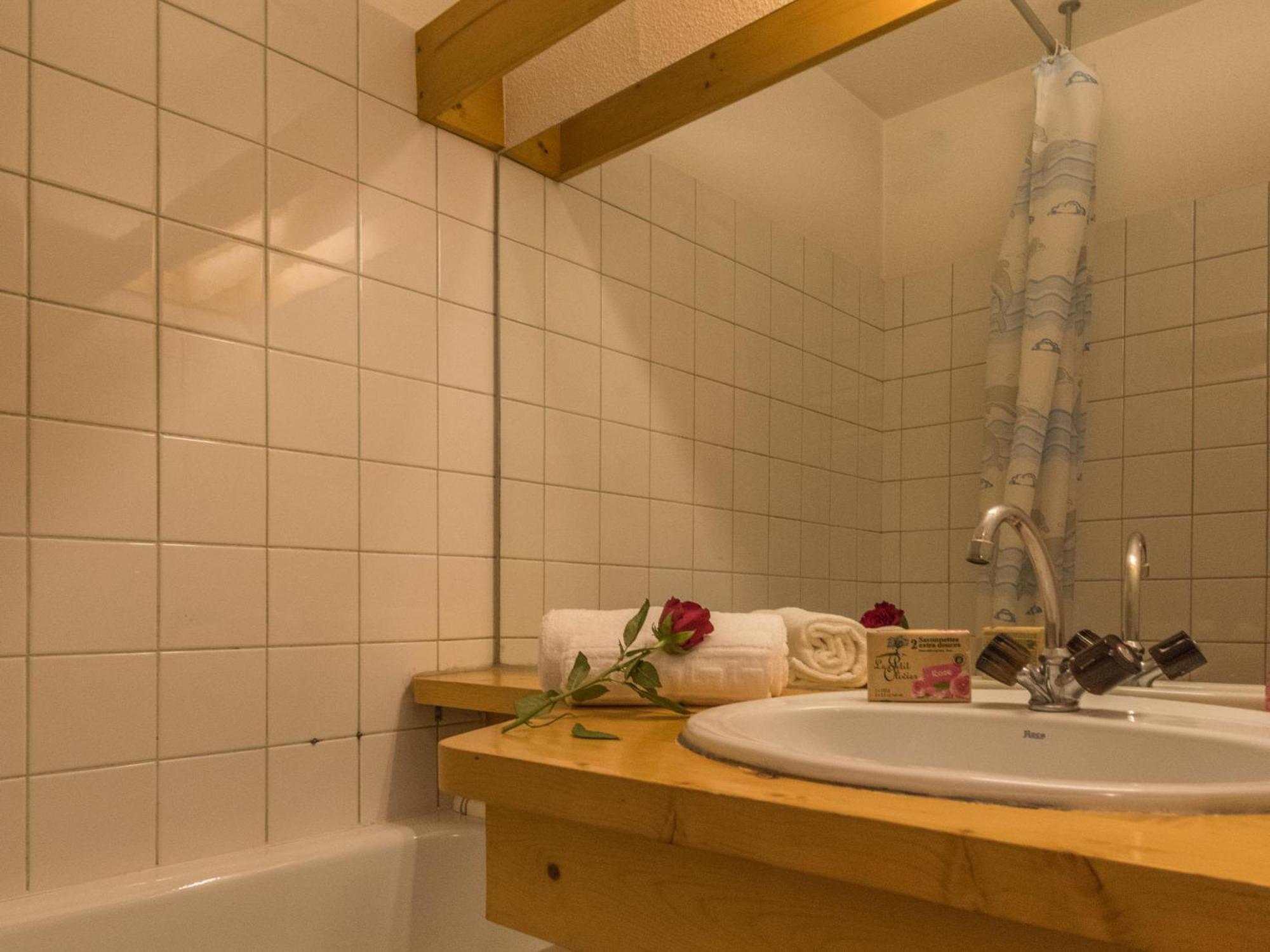 Cosy Avec Parking Et Animaux Admis, Proche Centre - Fr-1-517-21 Apartment *