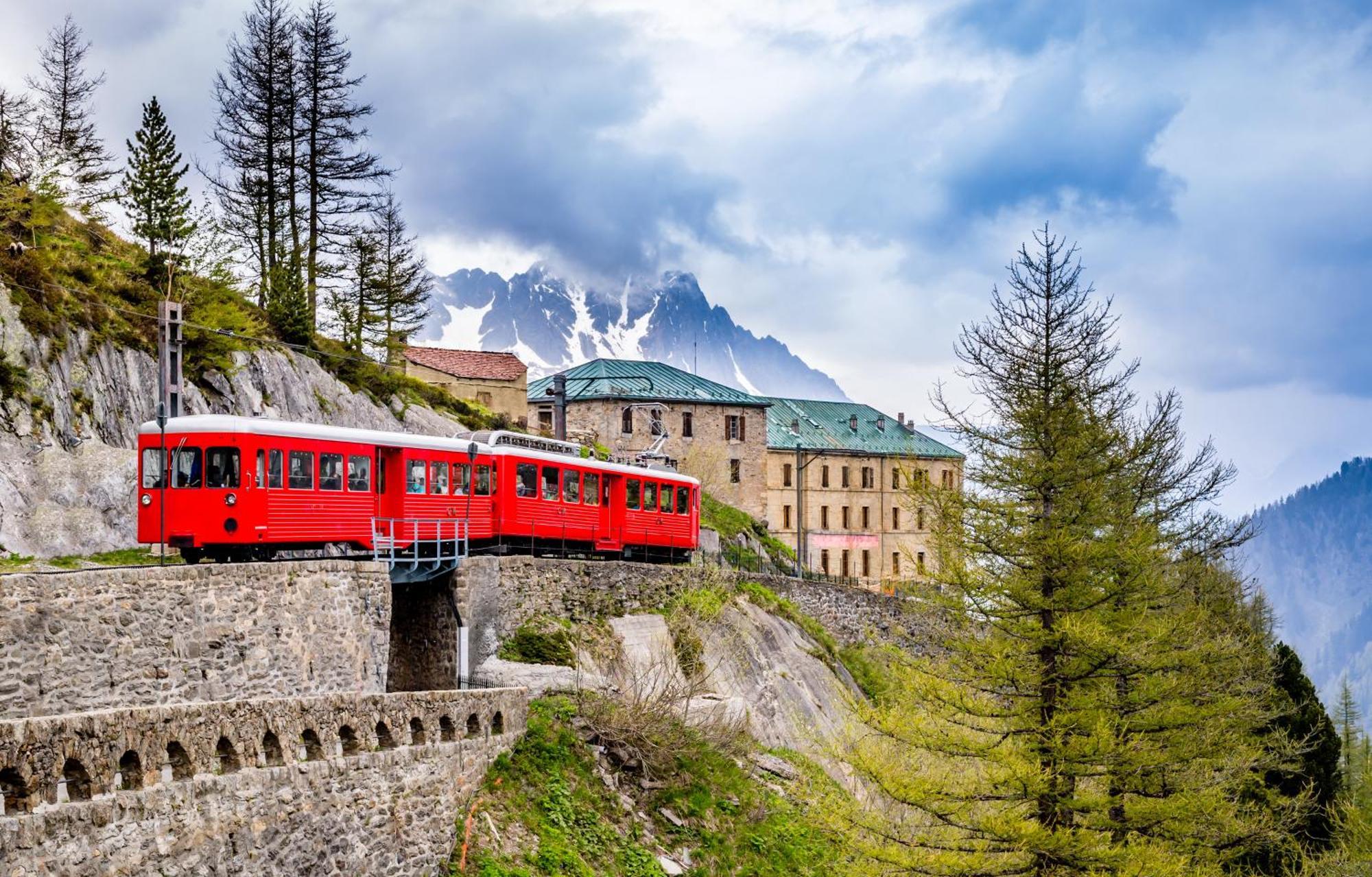 Le Cristal - Close To The Slopes & Free Parking - By Cozee