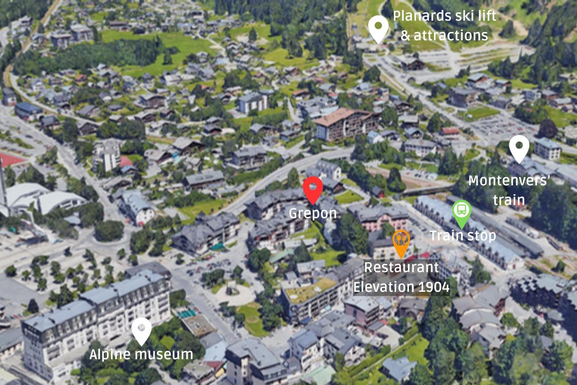 Grepon -city Center - Free Swimming Pool, Sauna, Gym - Free Parking - By Cozee