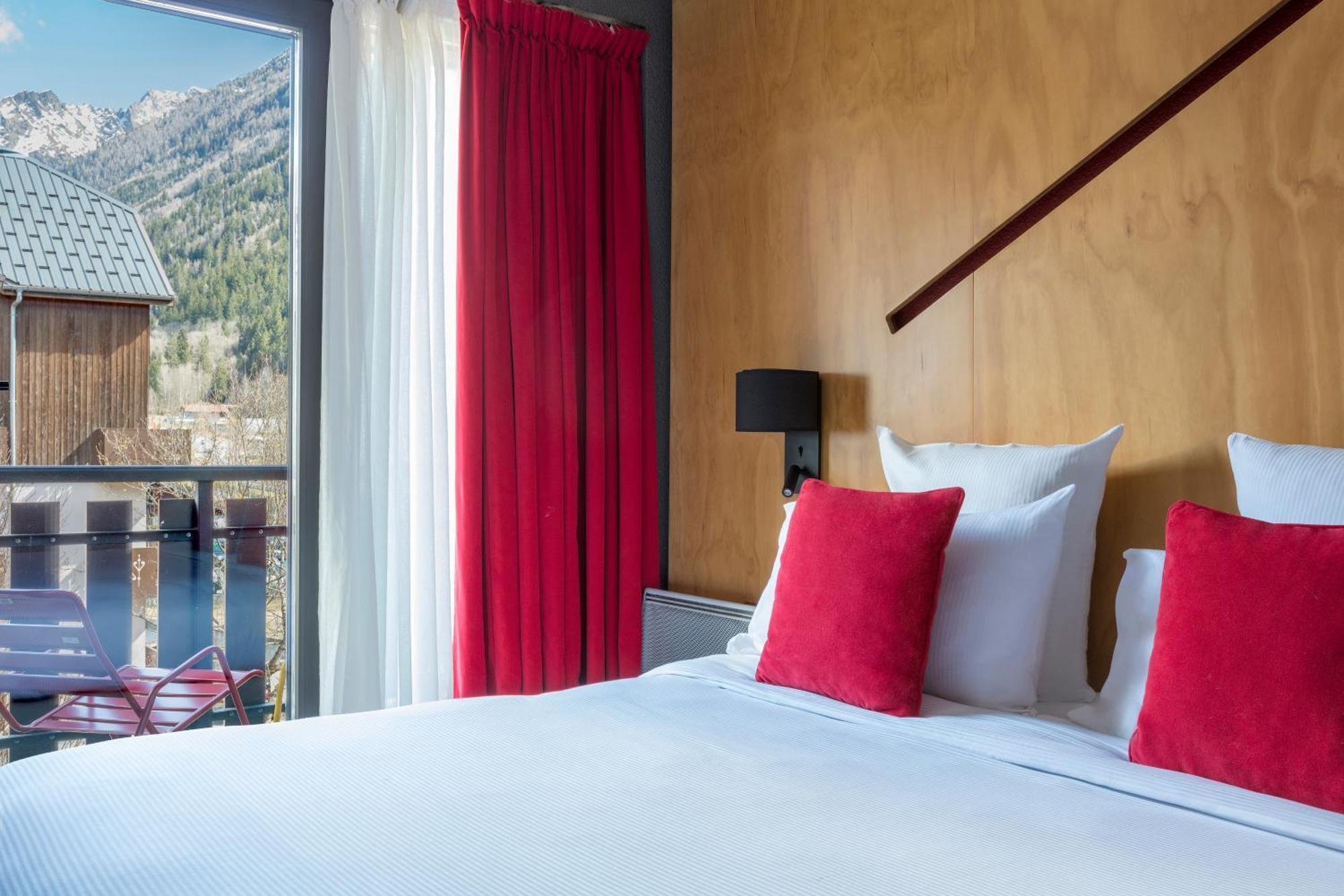 Les Aiglons Hotel