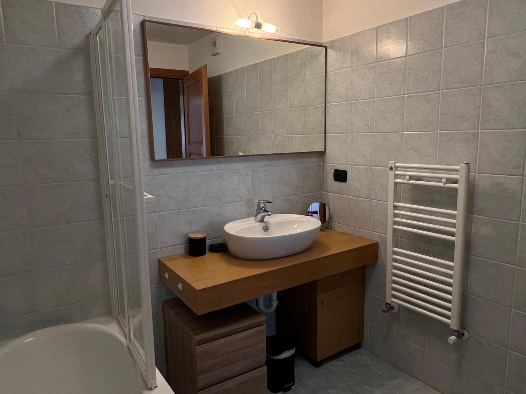 Apartment Bel Avec Parking Et Wifi Au Centre De - Fr-1-343-187