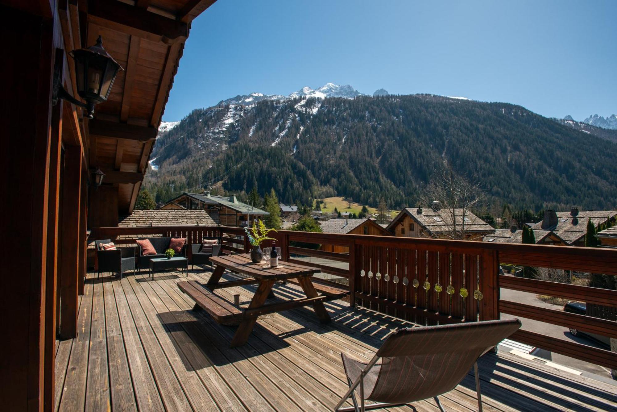 Soleil, Alpes Travel, Argentiere, Sleeps 9 Apartment