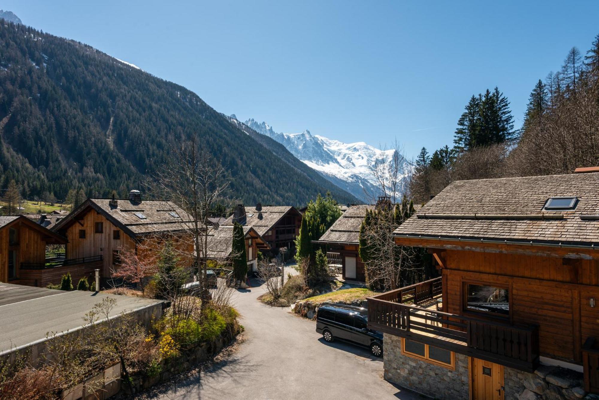 Soleil, Alpes Travel, Argentiere, Sleeps 9 Apartment *