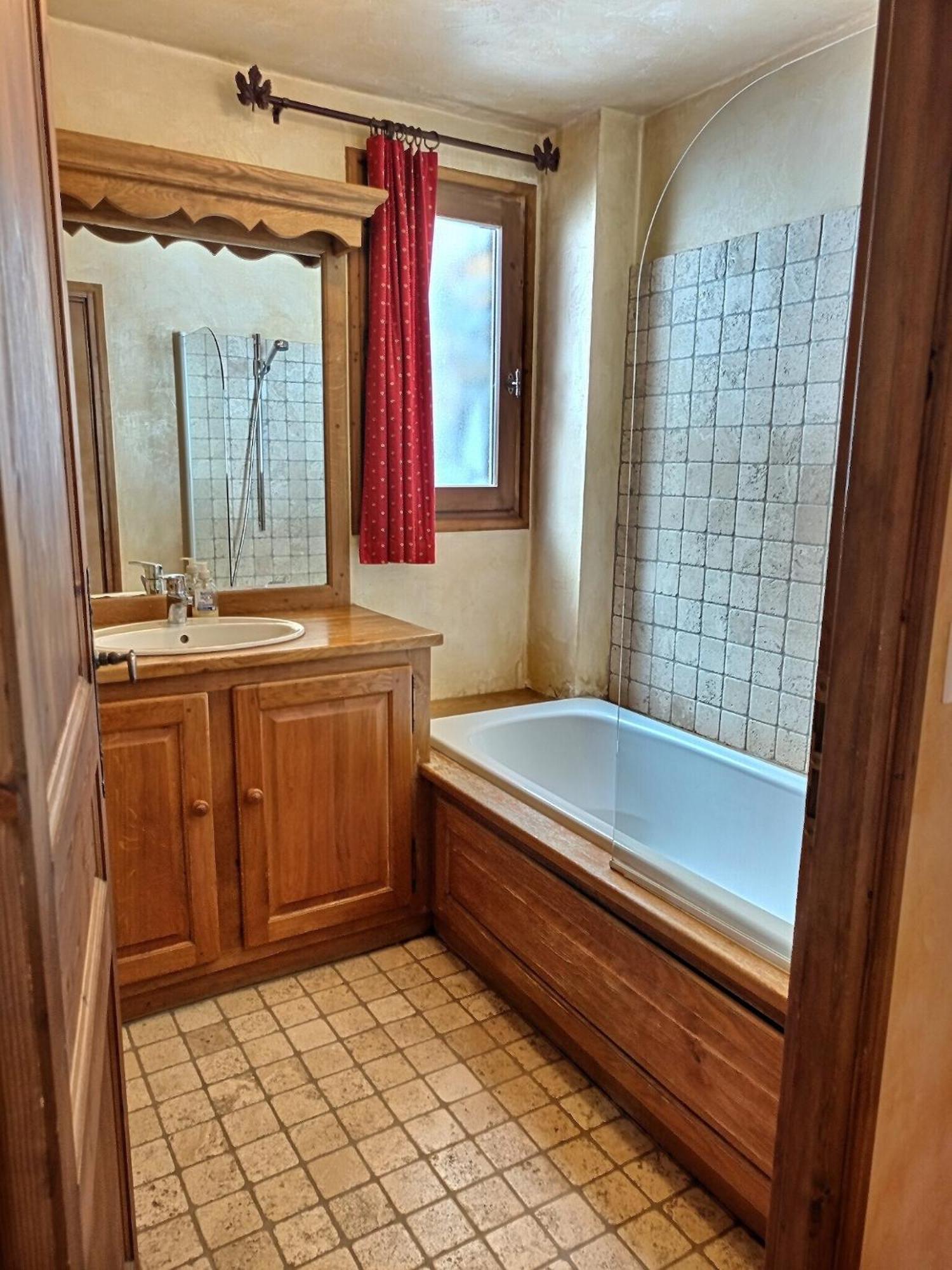Spacieux A Pour 9 - Vue Panoramique Mont-blanc, Jacuzzi, Jardin & Parking Chamonix