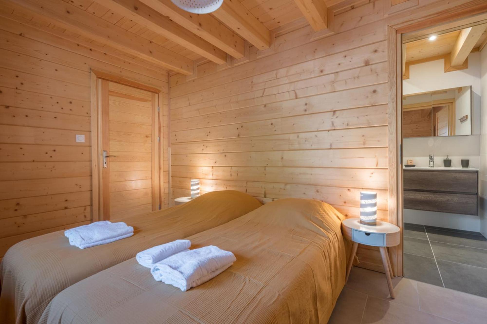 Large For 10 With Beautiful Garden * Chamonix
